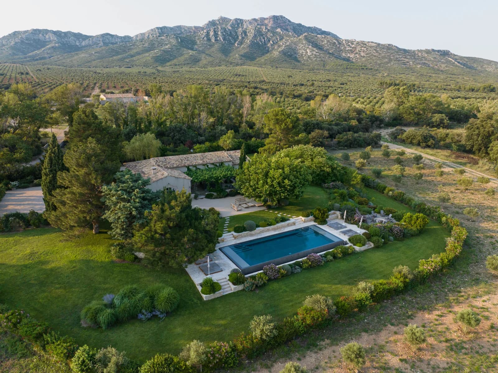 Encantadora casa en el corazón de una finca olivarera única