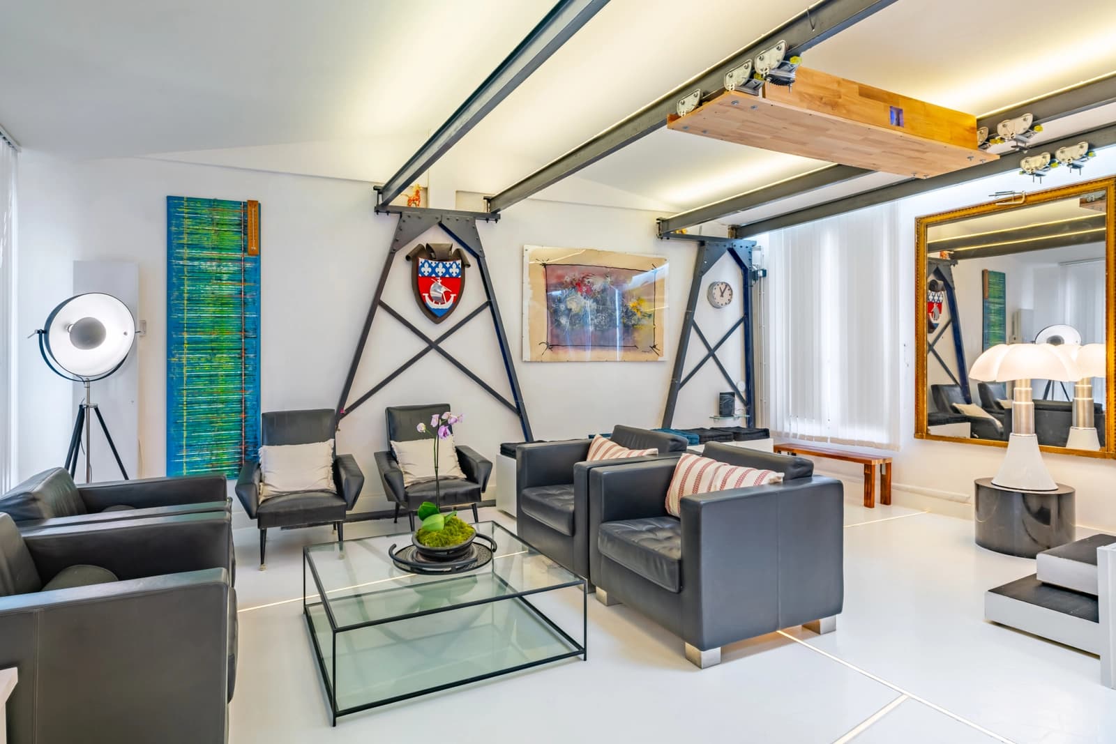 Espace Loft rétro-futuriste lumineux et spacieux - 5