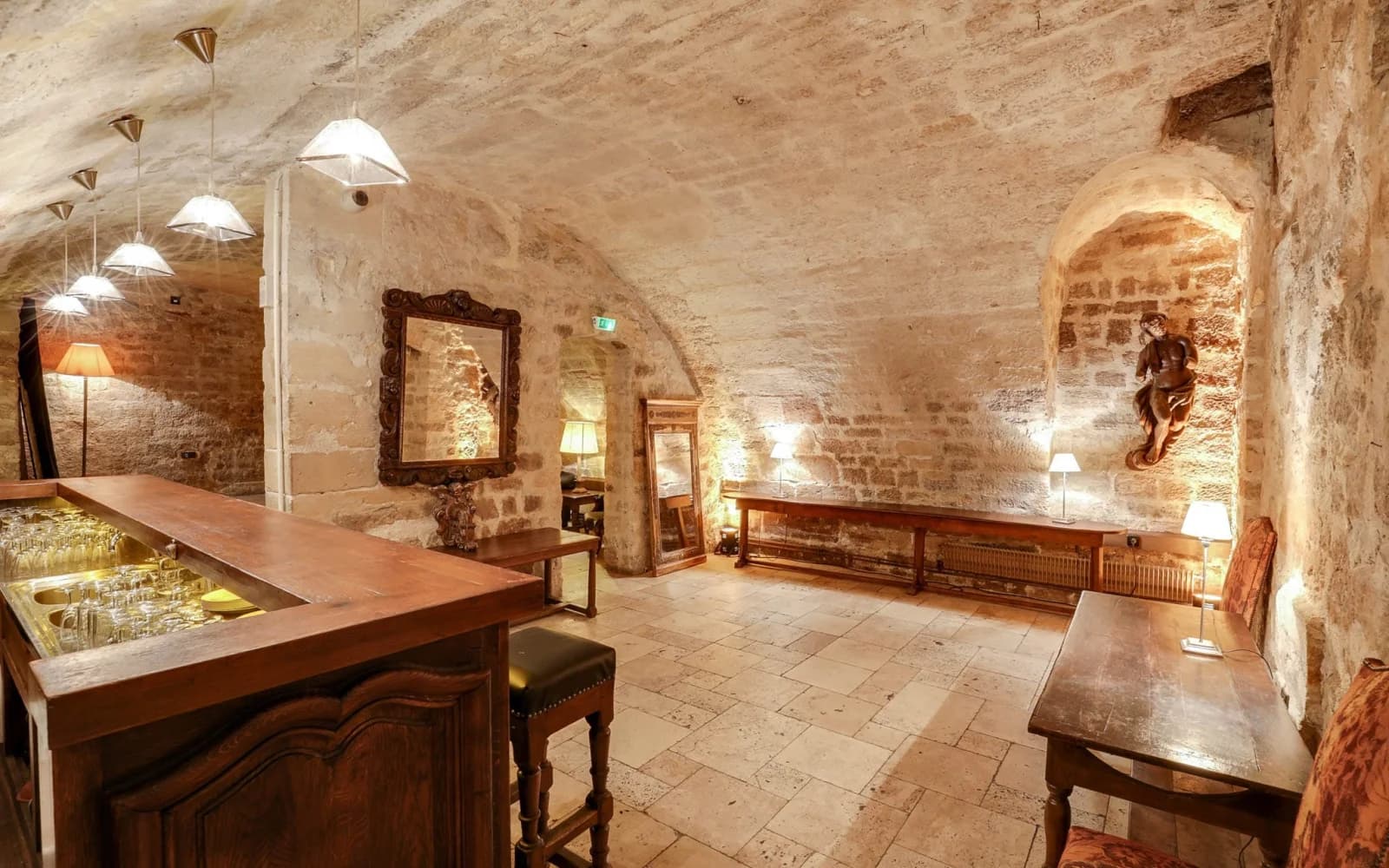 Espace Ancien couvent bénédictin - salles voutées - 1