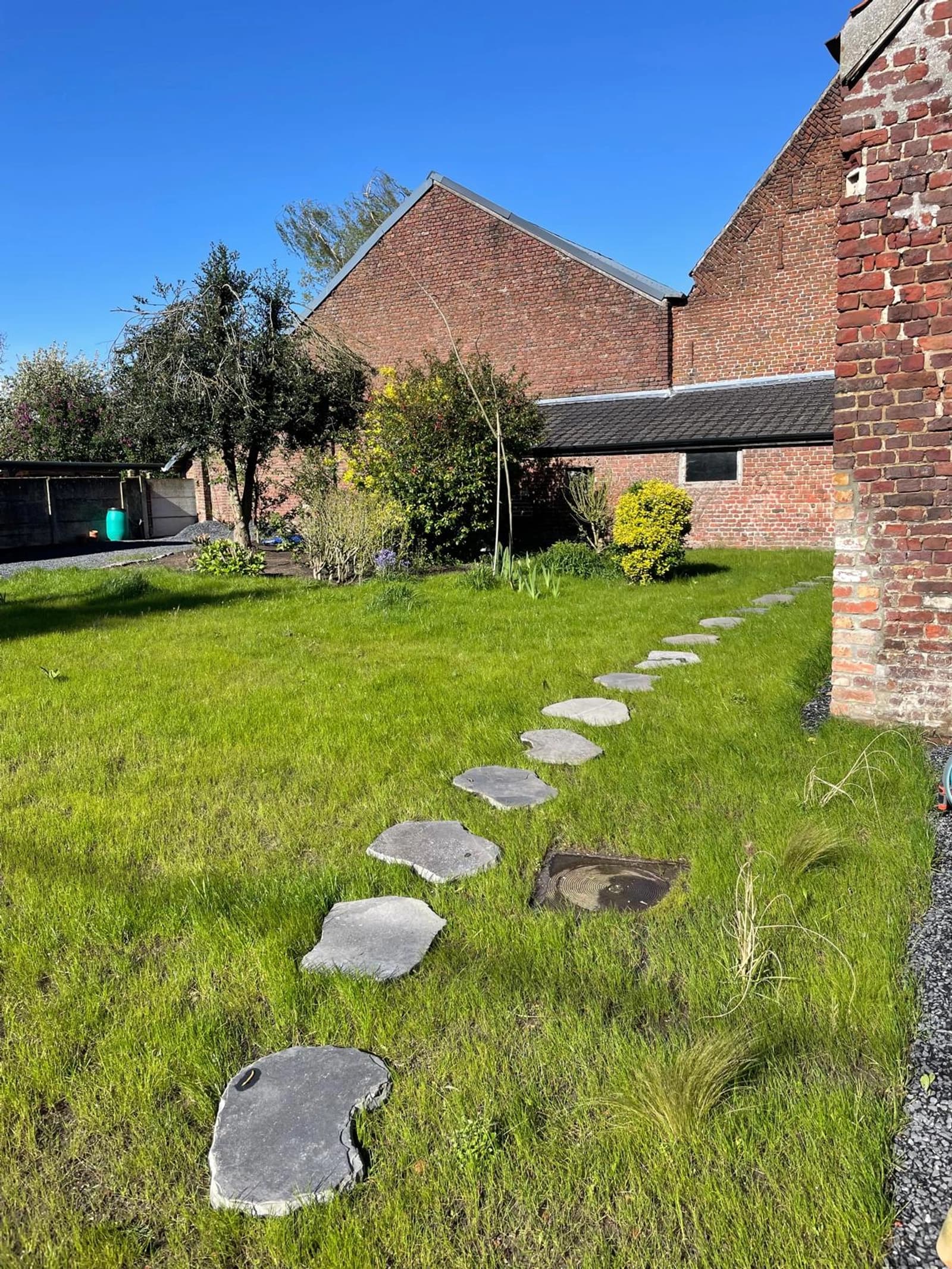 Space Northern red-brick family house with burnt timber - 3