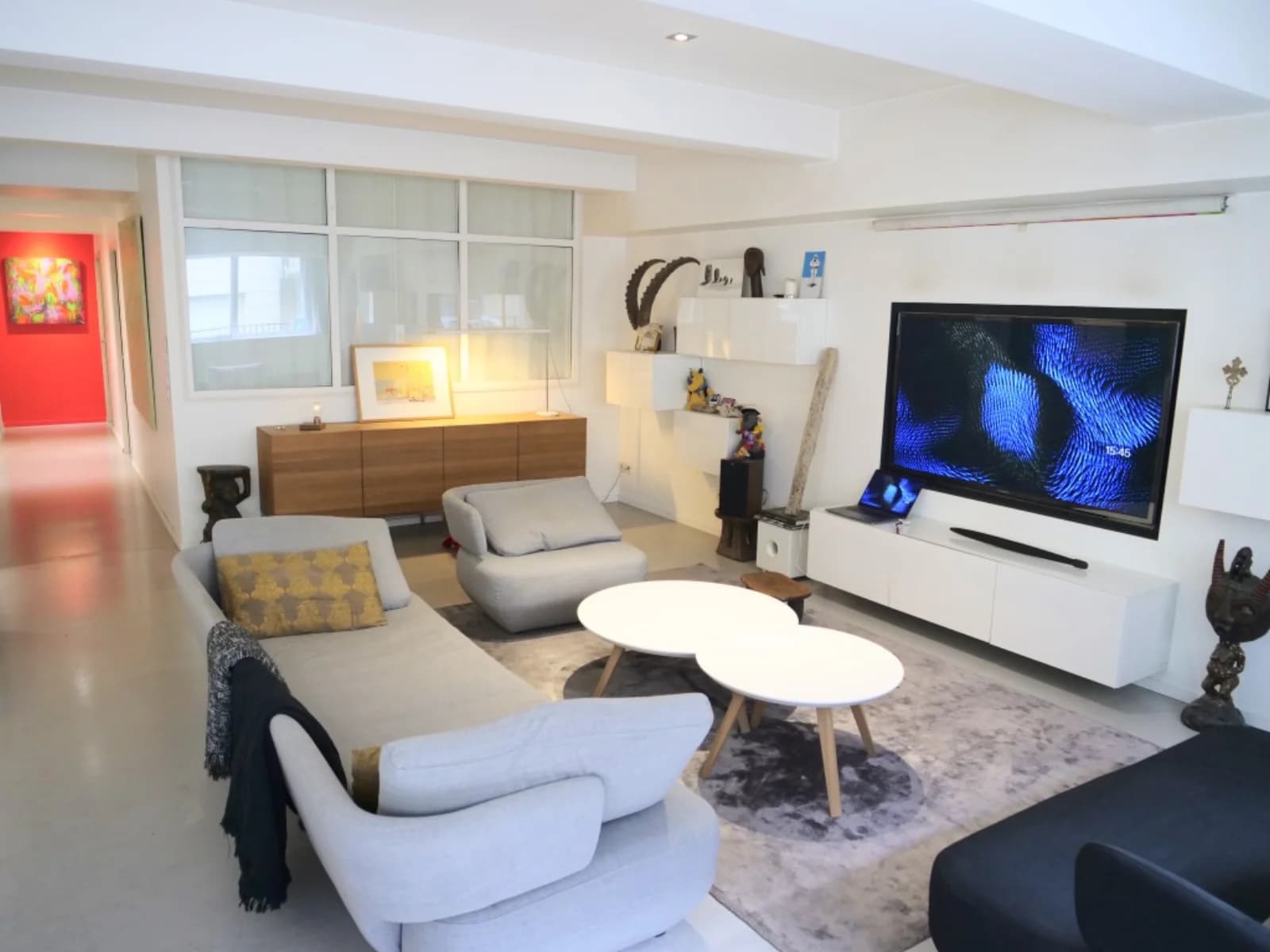 Living room in 140m² loft apartment in Les Lilas - 1