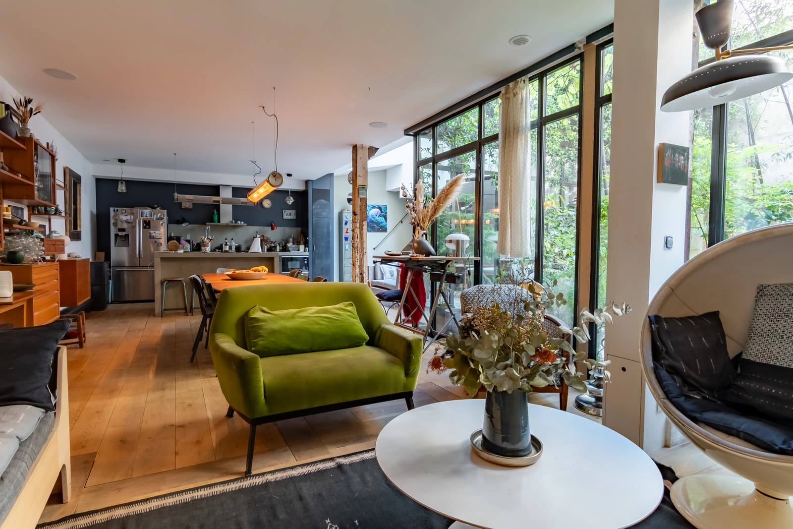 Space Atypical loft and courtyard in the heart of the 11th arrondissement - 3