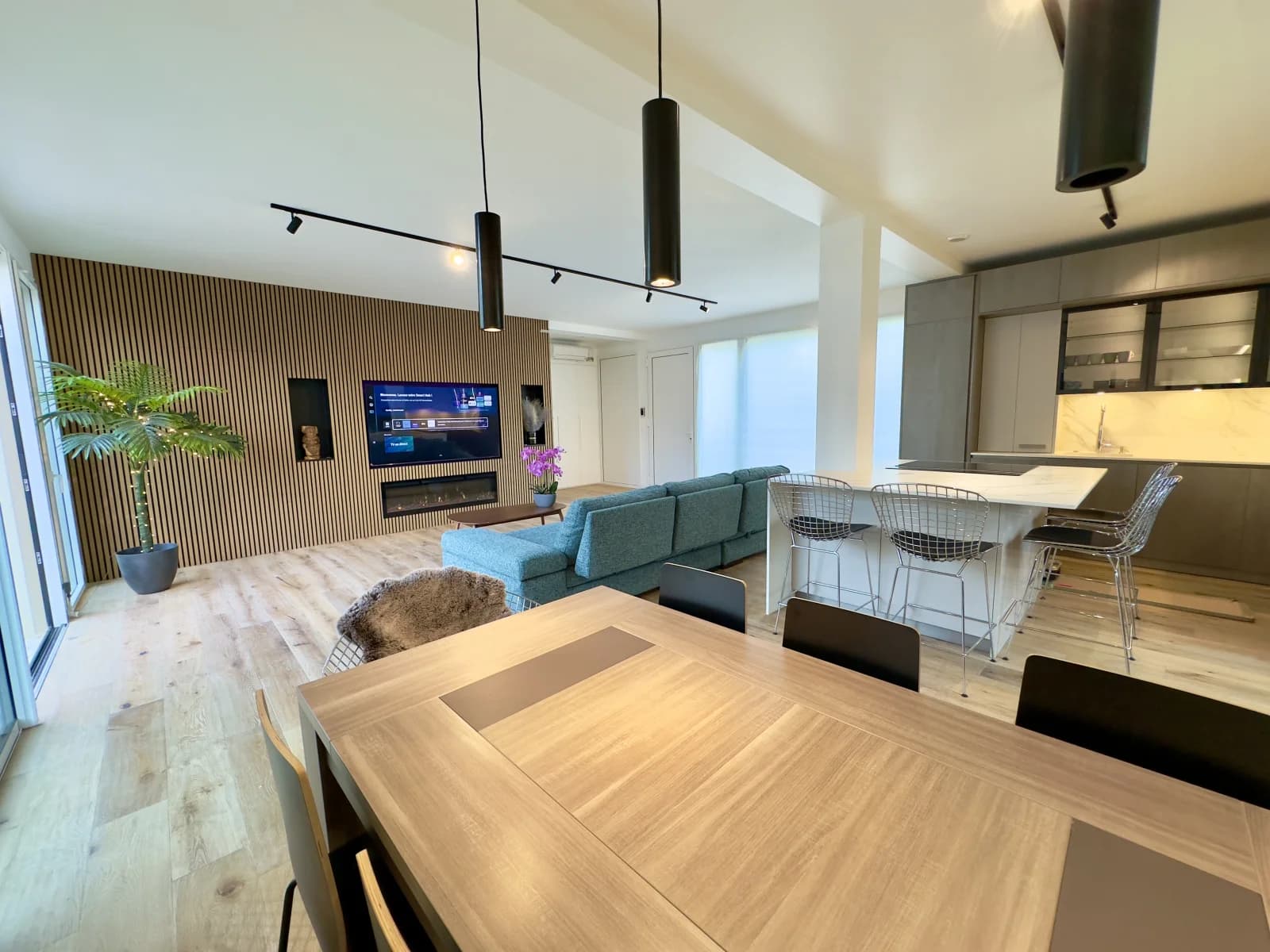 Space Magnificent new house with view of the Eiffel Tower - 0