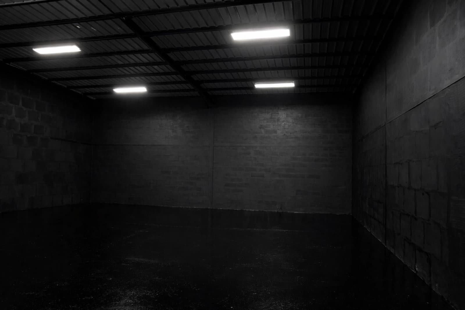 Espace Studio de tournage ( Entrepôt ) de 250 m2 et cyclorama blanc proche de Paris - 2