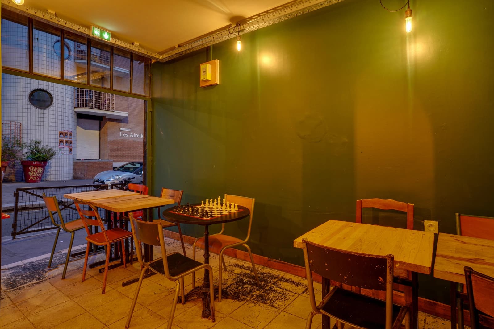 Espace Bar de quartier atypique dans son jus - 5