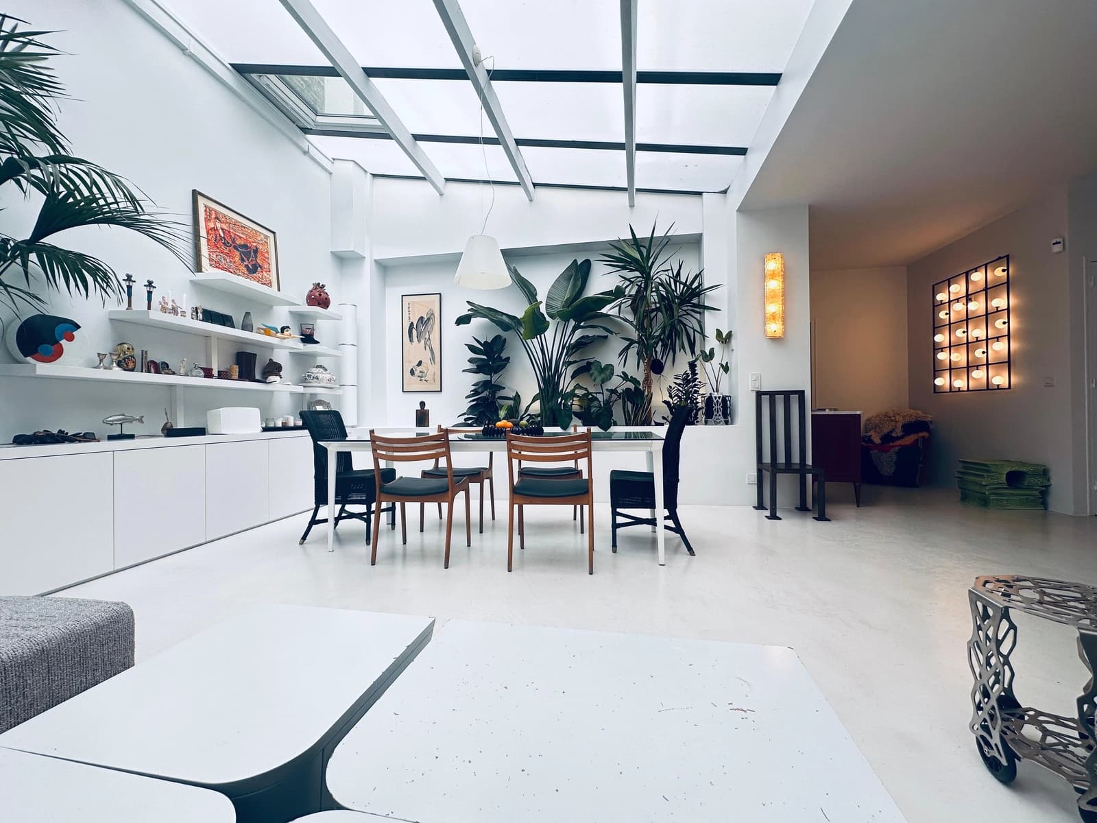 Space Spacious loft under a vegetated glass roof in Paris 11th arrondissement on the ground floor with parking - 3