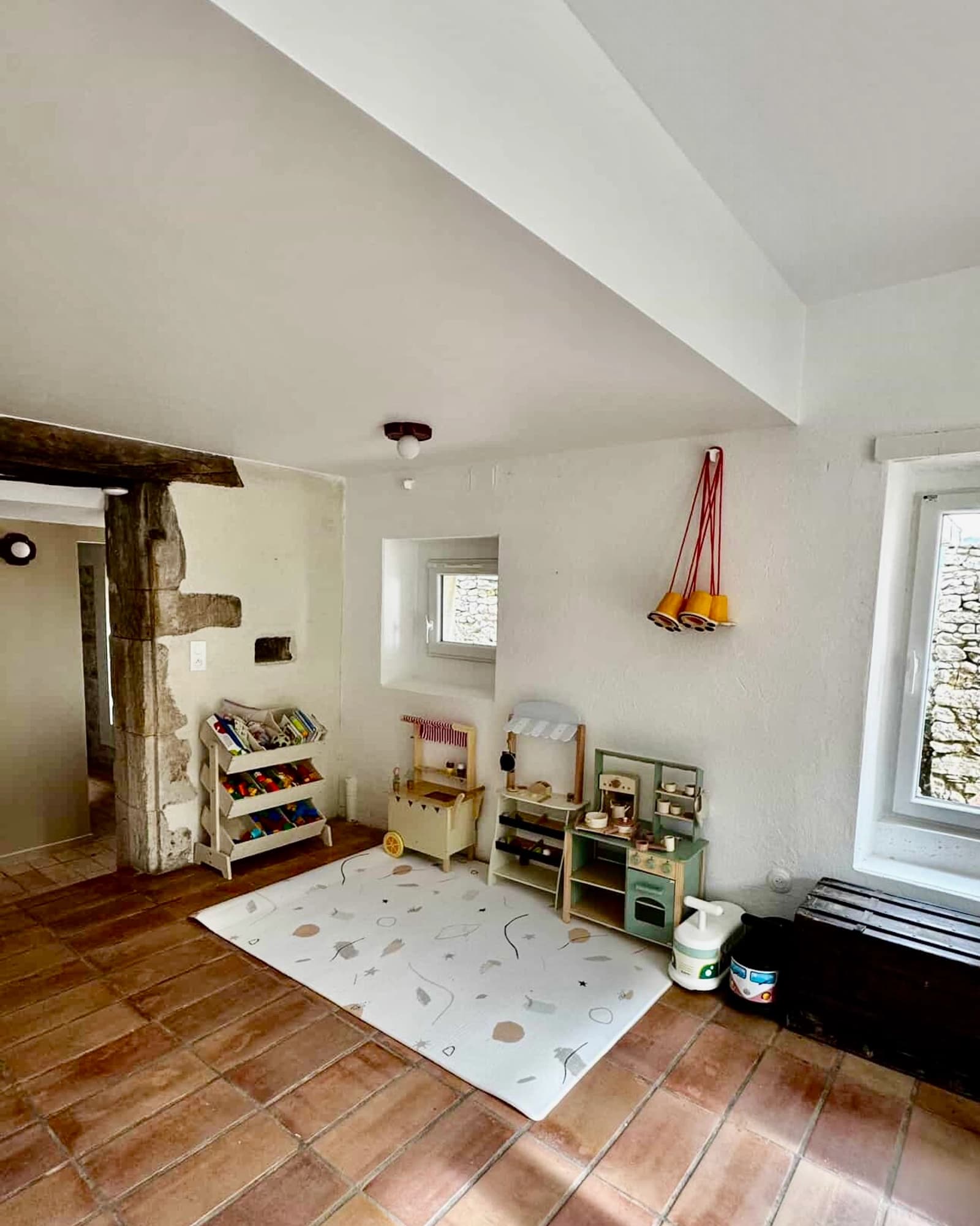 Space House - Modern Stone Mas - 4