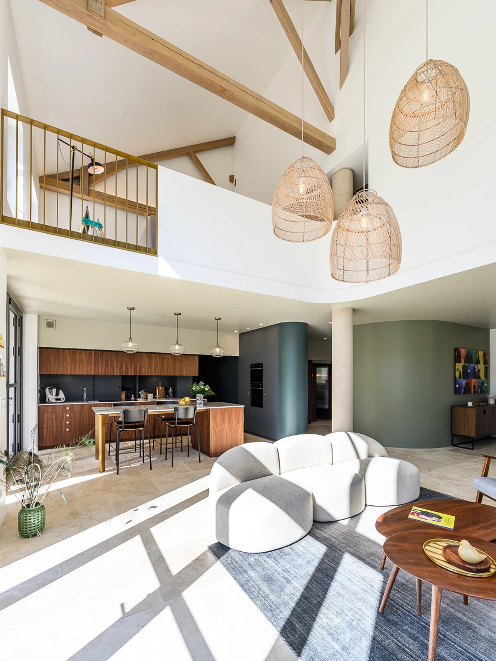 Espace Maison d’architecte lumineuse avec volumes ouverts et grand jardin - 0