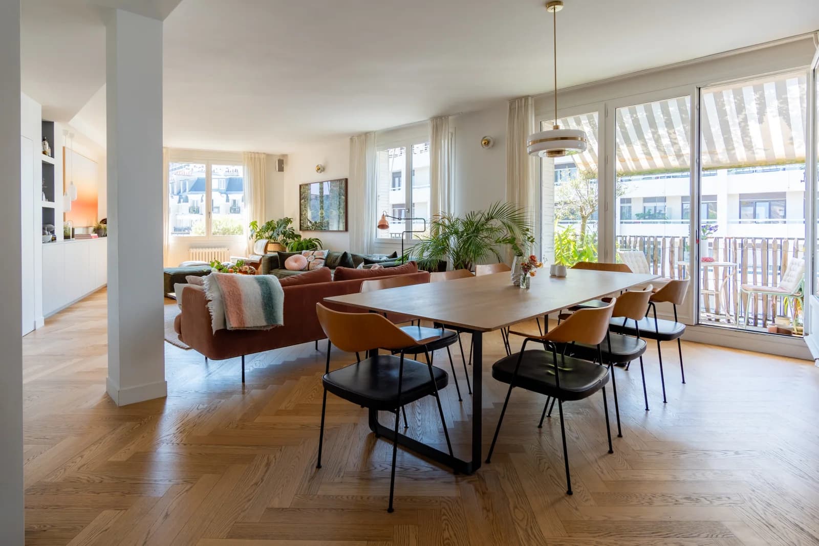 Espace Appartement au design épuré, baigné de lumière vive - 5