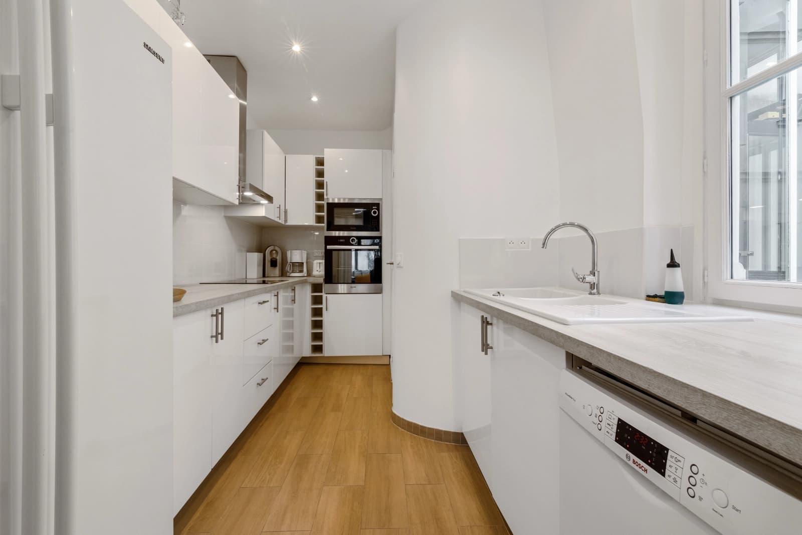 Espace Full appartement dans d'anciens bains-douches historiques - 4