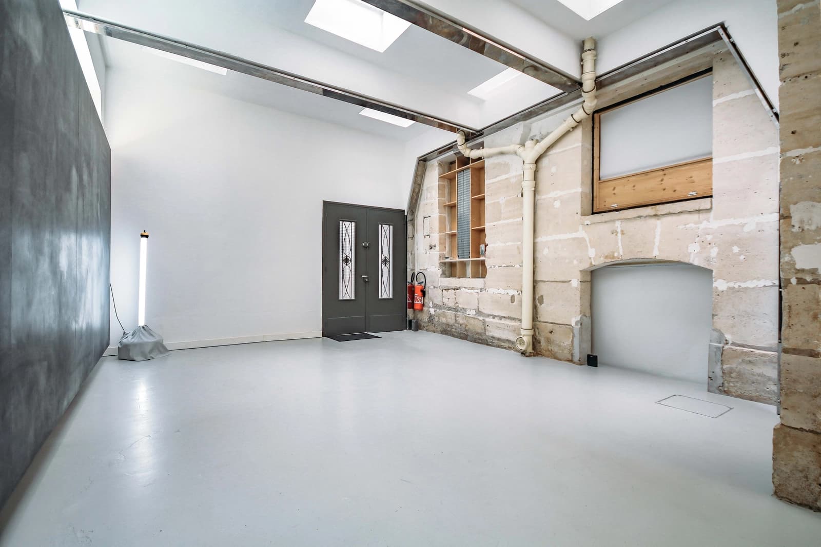 Espace Loft au style Brut et authentique dans le Haut-Marais - 5