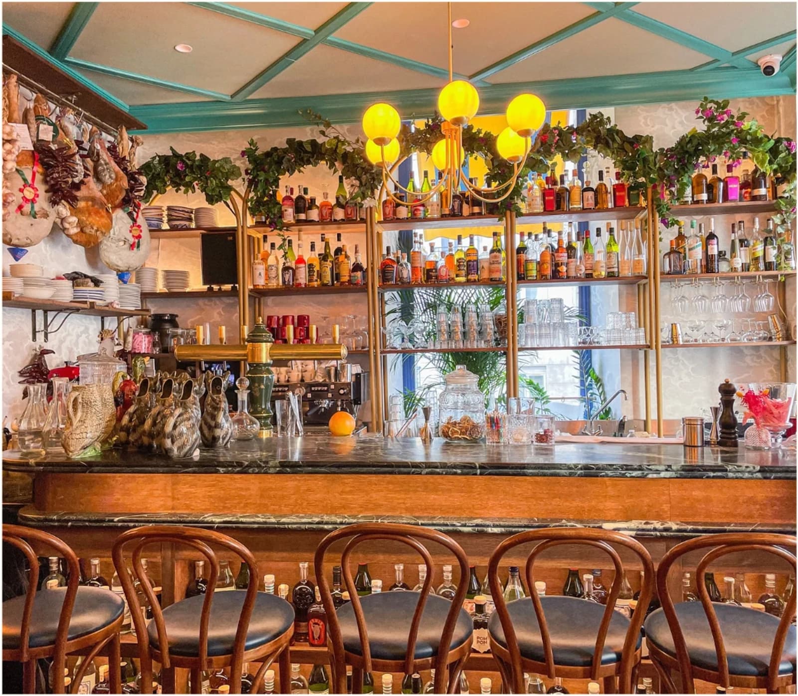 Espace Brasserie parisienne : le patrimoine français dans un décor frénétique - 4