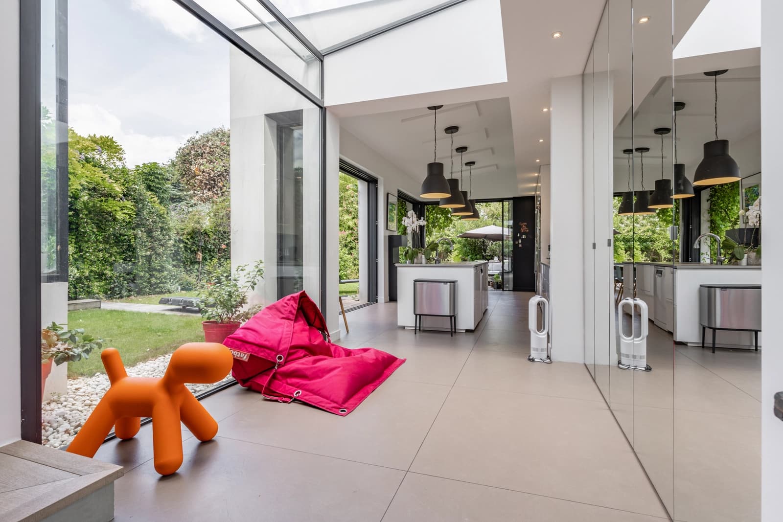 Living room in House near Paris - 0