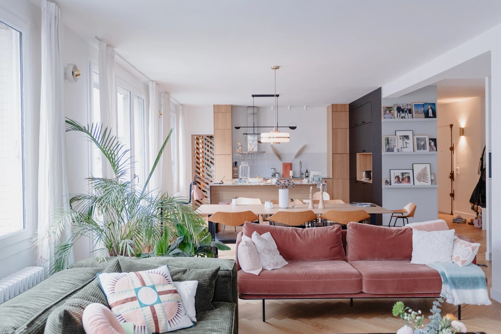 Space Bright designer apartment - 0