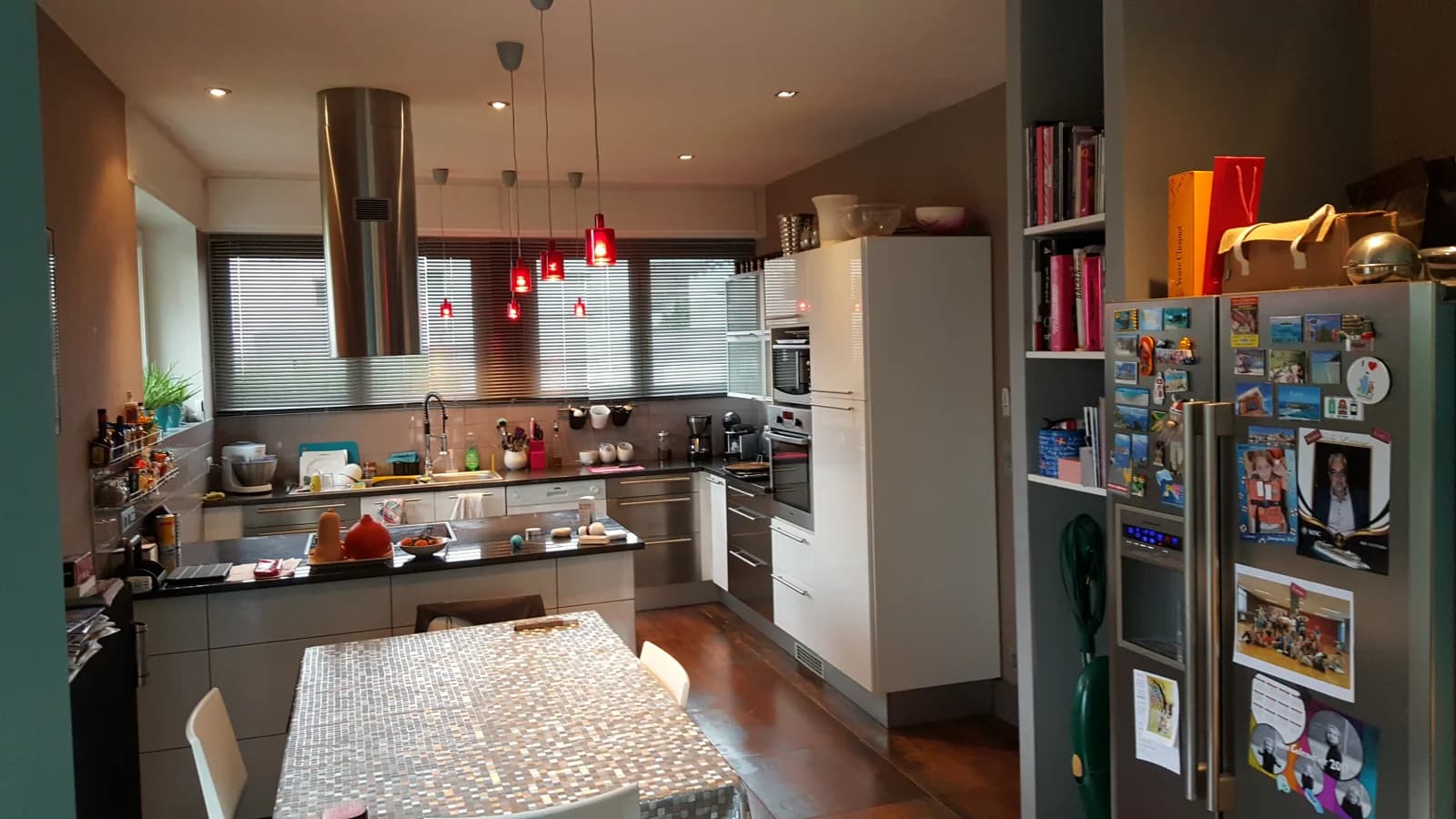 Kitchen in Factory manager's house wooded park swimming pool - 1