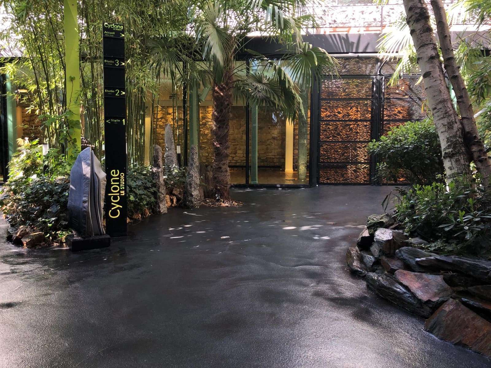 Espace Un écrin de verdure confidentiel et apaisant à Paris - 5