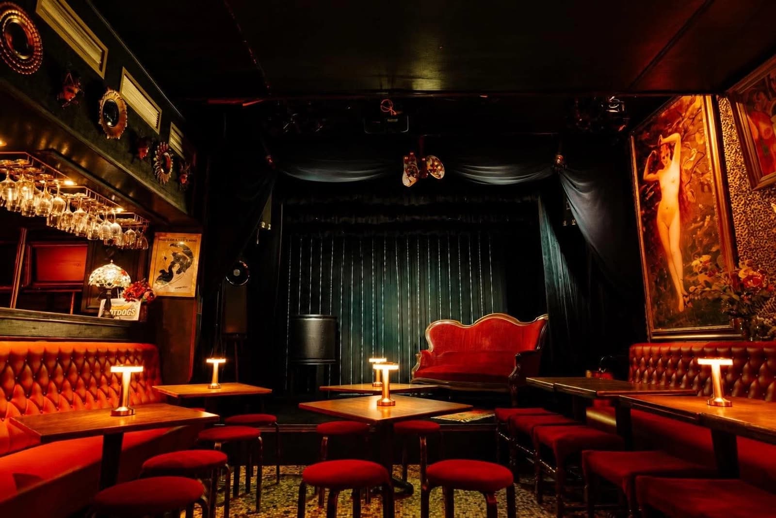 Space Intimate Baroque Speakeasy in the Heart of Paris - 0