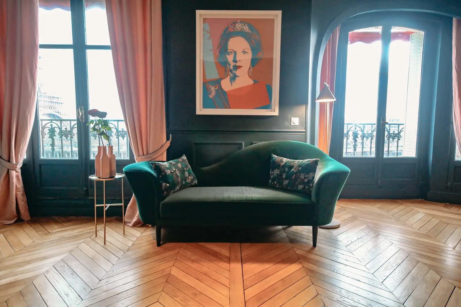 Space Haussmann apartment with Eiffel Tower view - 4