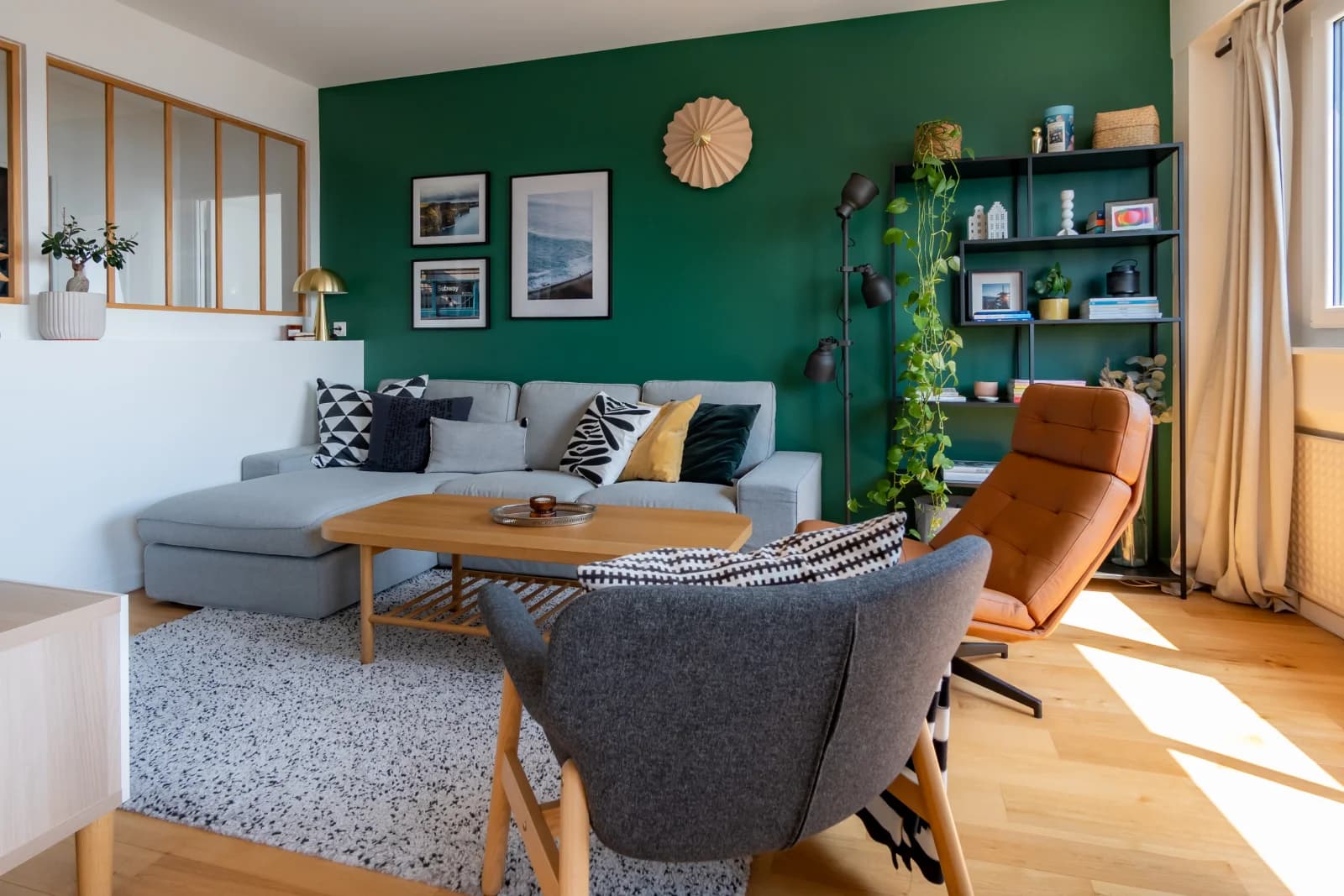 Space Bright designer apartment with panoramic view of Paris - 2