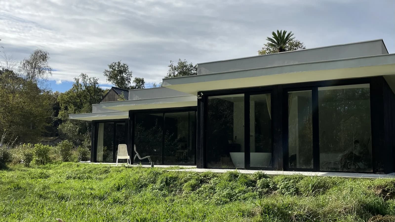 Espace Maison d'architecte avec vue imprenable sur la forêt - 3
