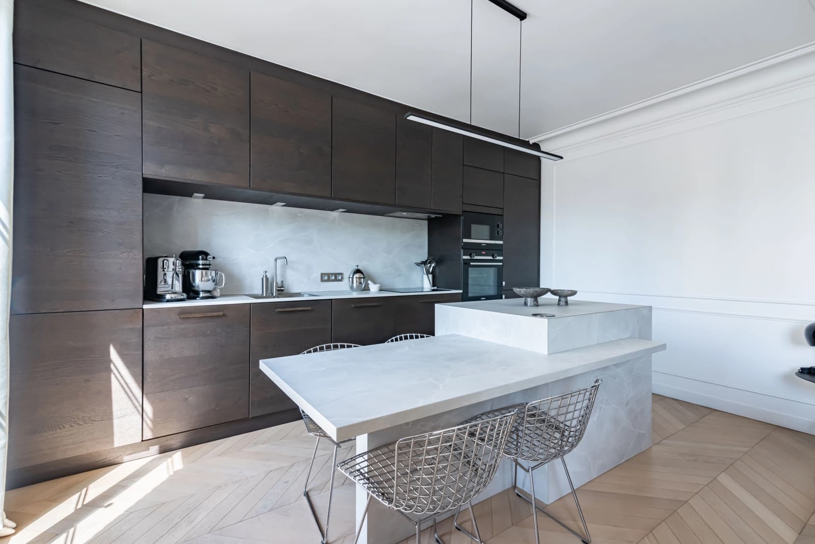 Cuisine dans Magnifique appartement niché dans une rue atypique - 1