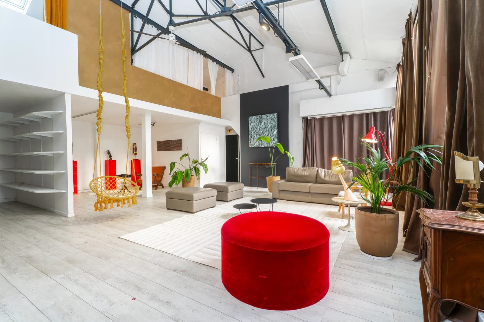 Space LOFT INDUSTRIEL ATELIER D'ARTISTE / OPEN SPACE EVENTS - TOURNAGES - SHOWROOM - BAS MONTREUIL PLACE DU MARCHE - VIDE OU MEUBLE - 1