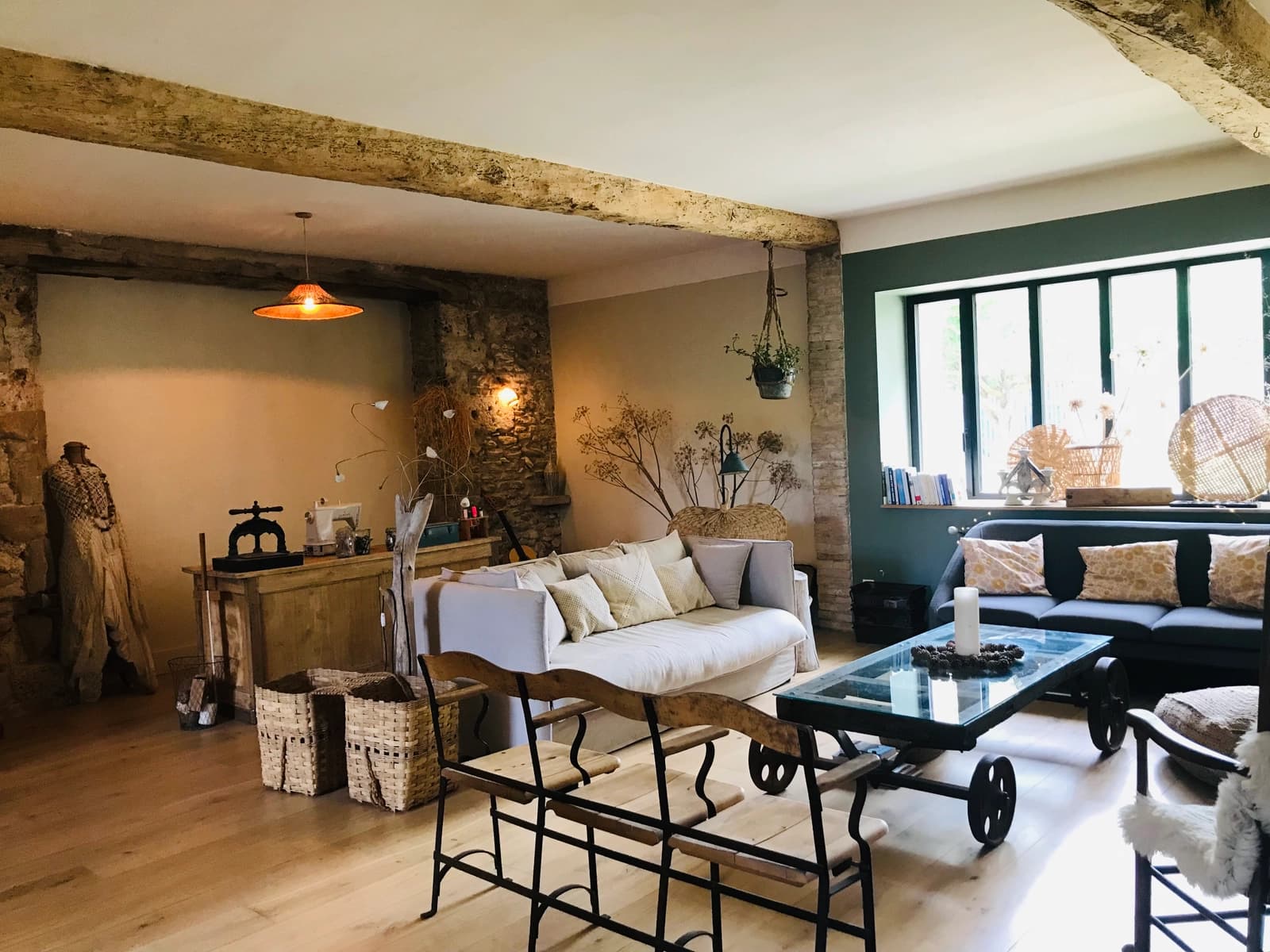 Magnificent renovated farmhouse with swimming pool in Drôme