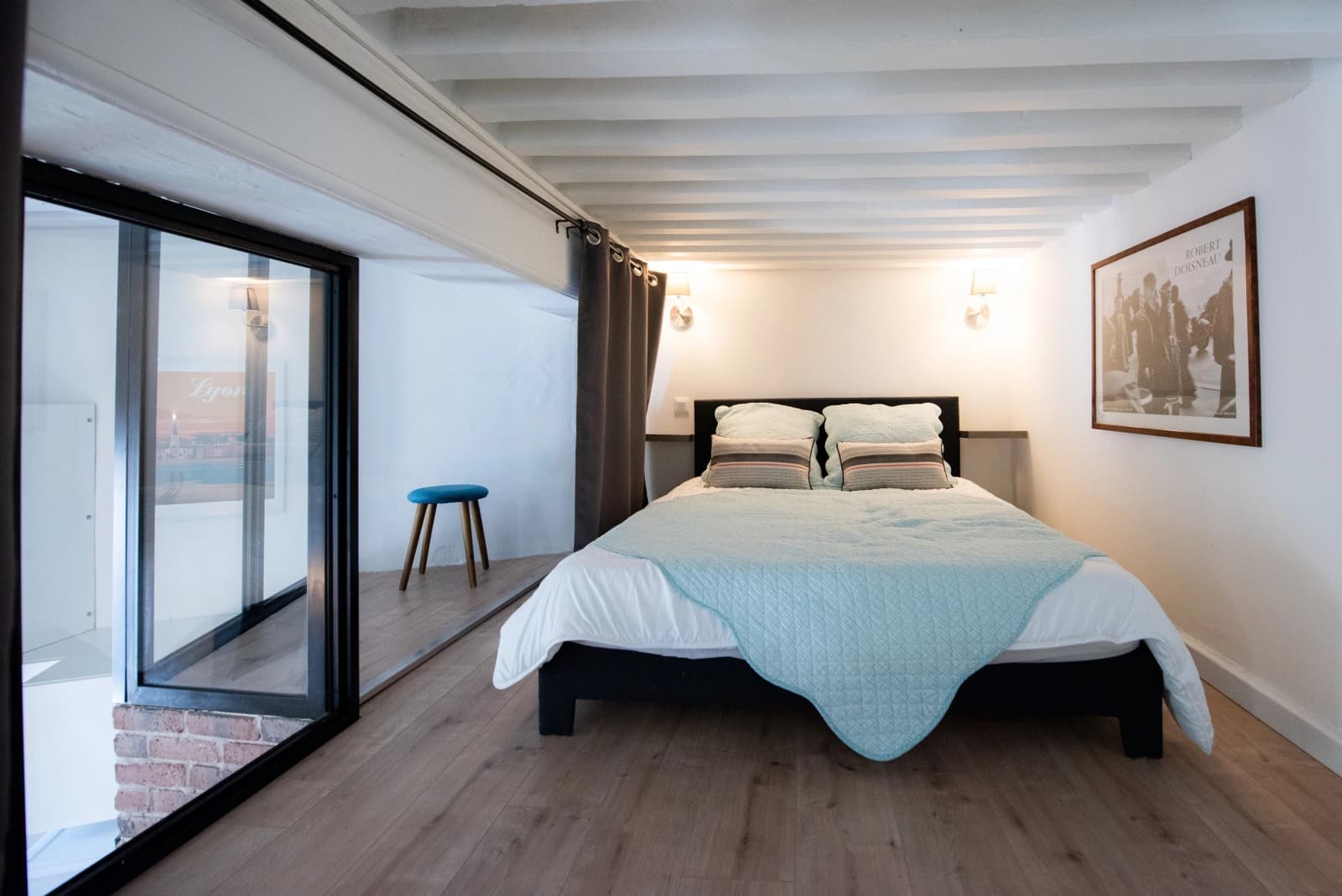 Dormitorio en Ferratière: apartamento moderno con un entrepiso inteligente - 1