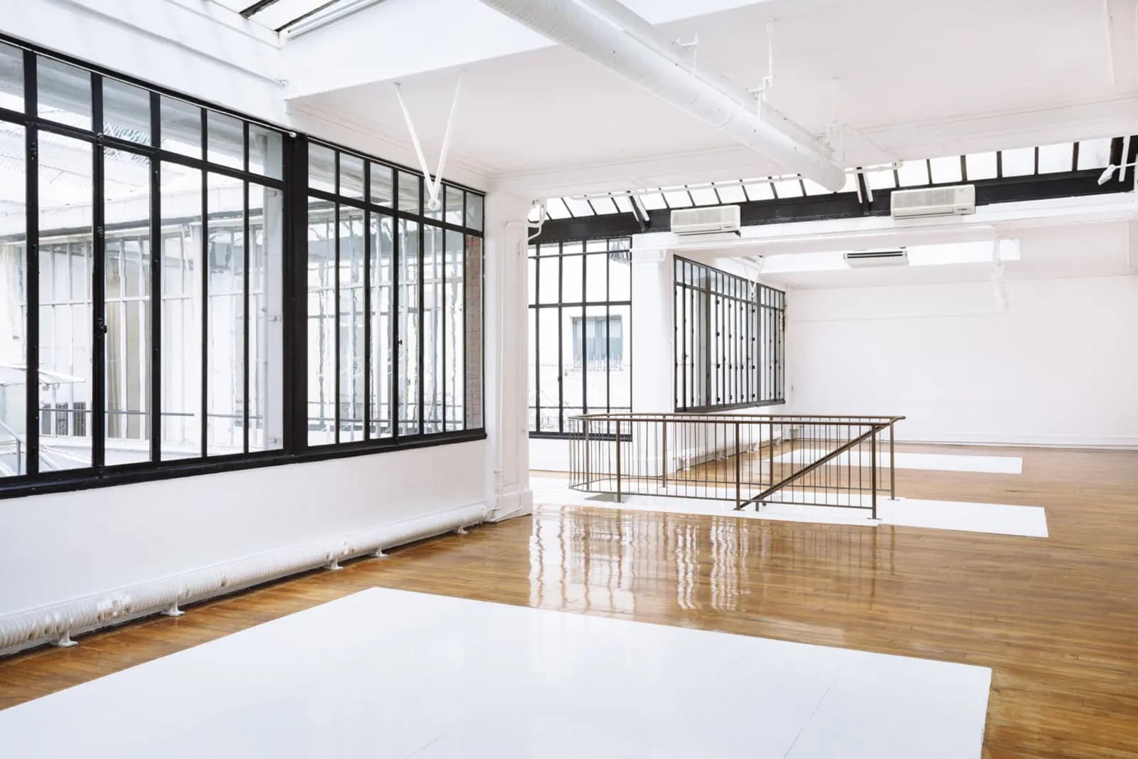 Espace Loft atypique sur deux étages - 1