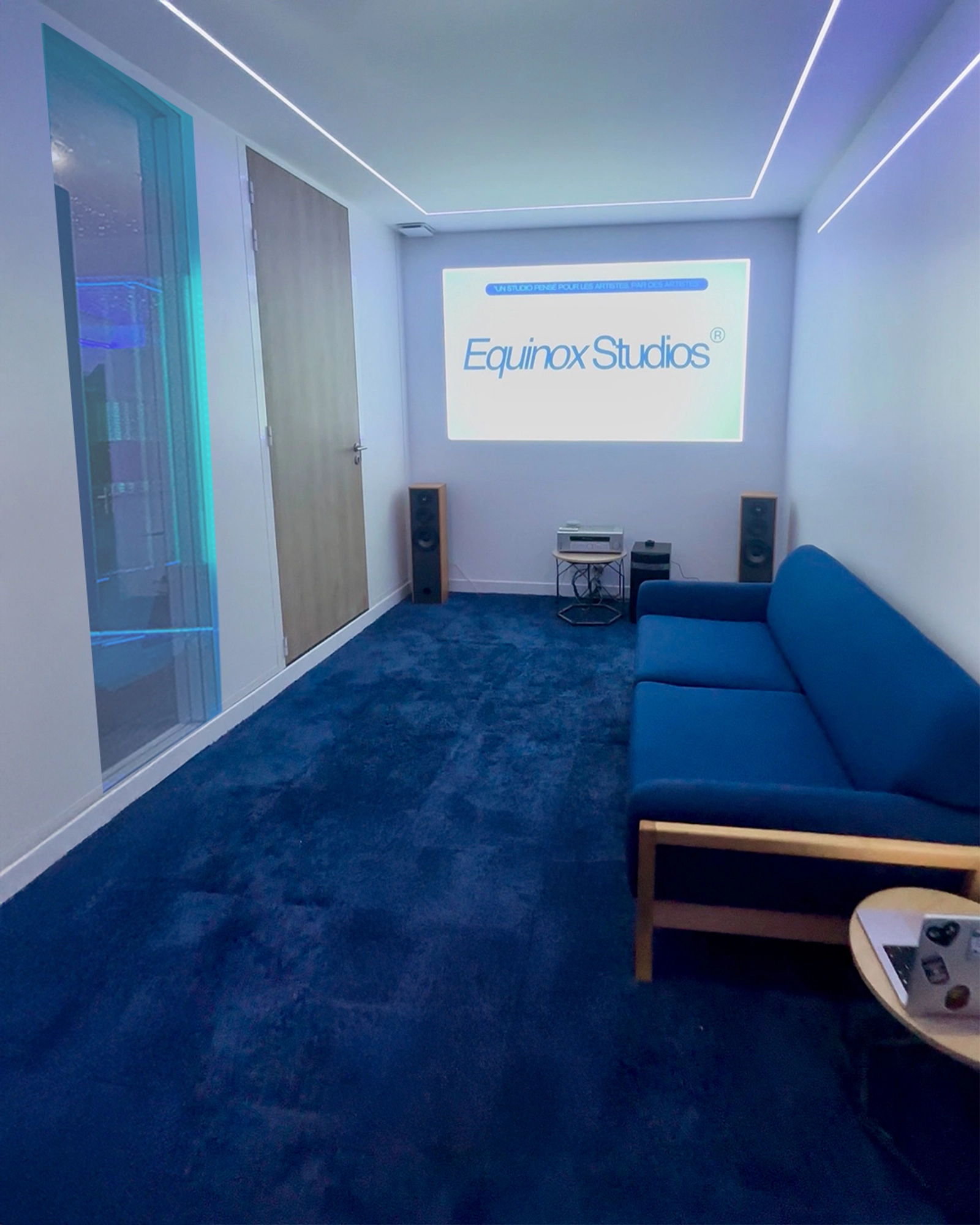 Space ## Professional recording studio - Recording, Mixing & Mastering - 50m2 dedicated to creation - 3