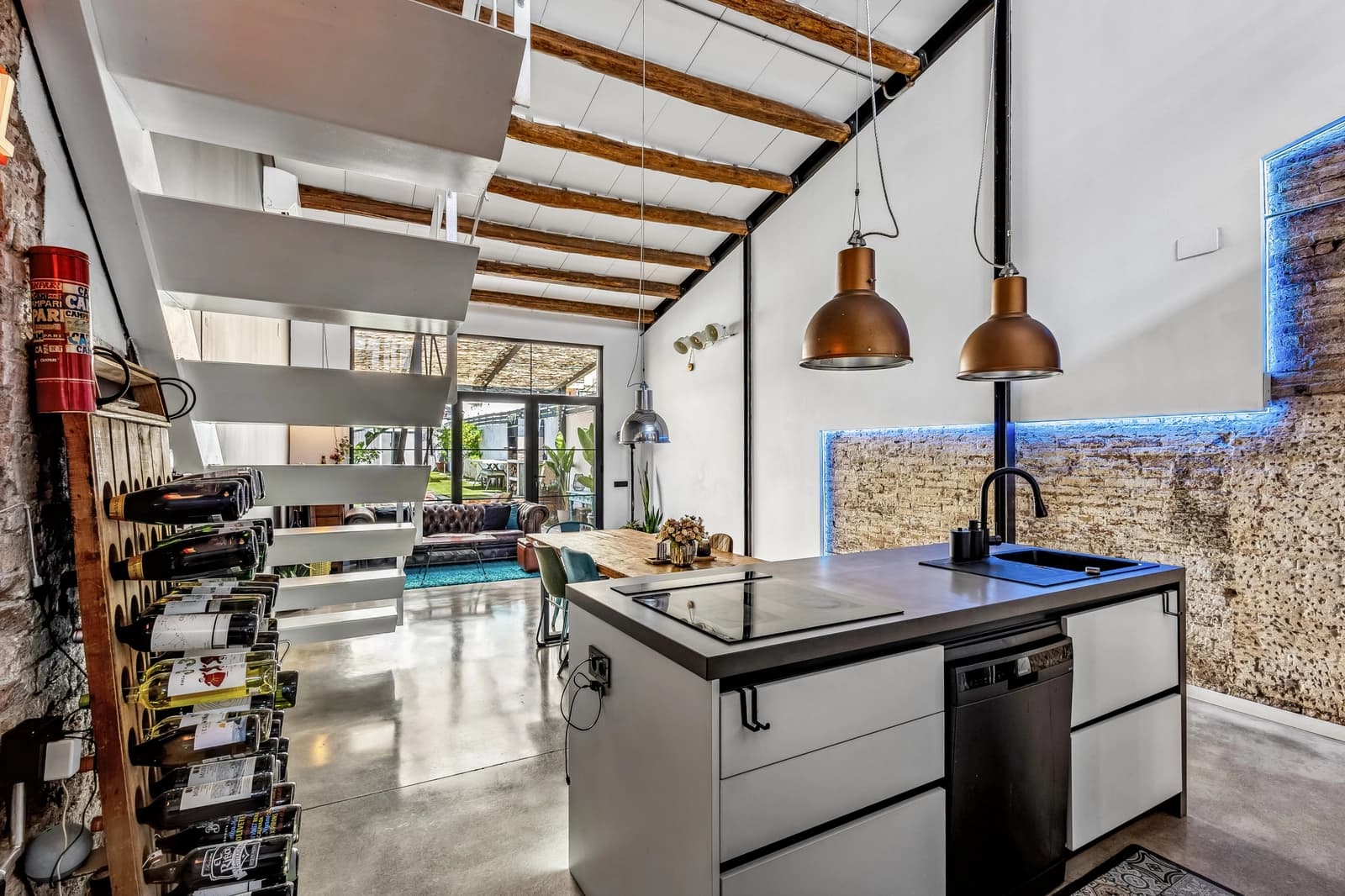 Space Exclusive house - 1