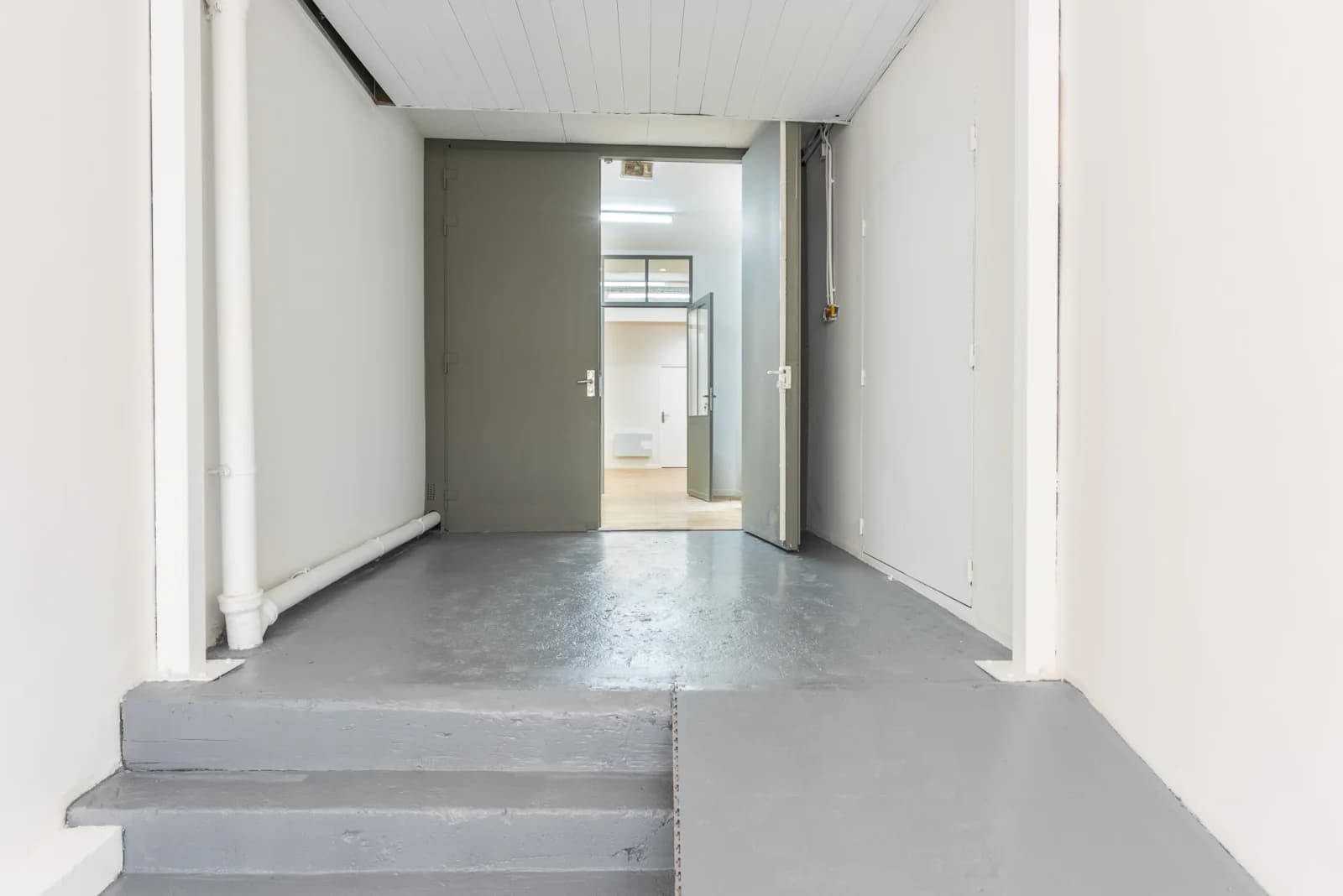 Space Large, modern space - 4