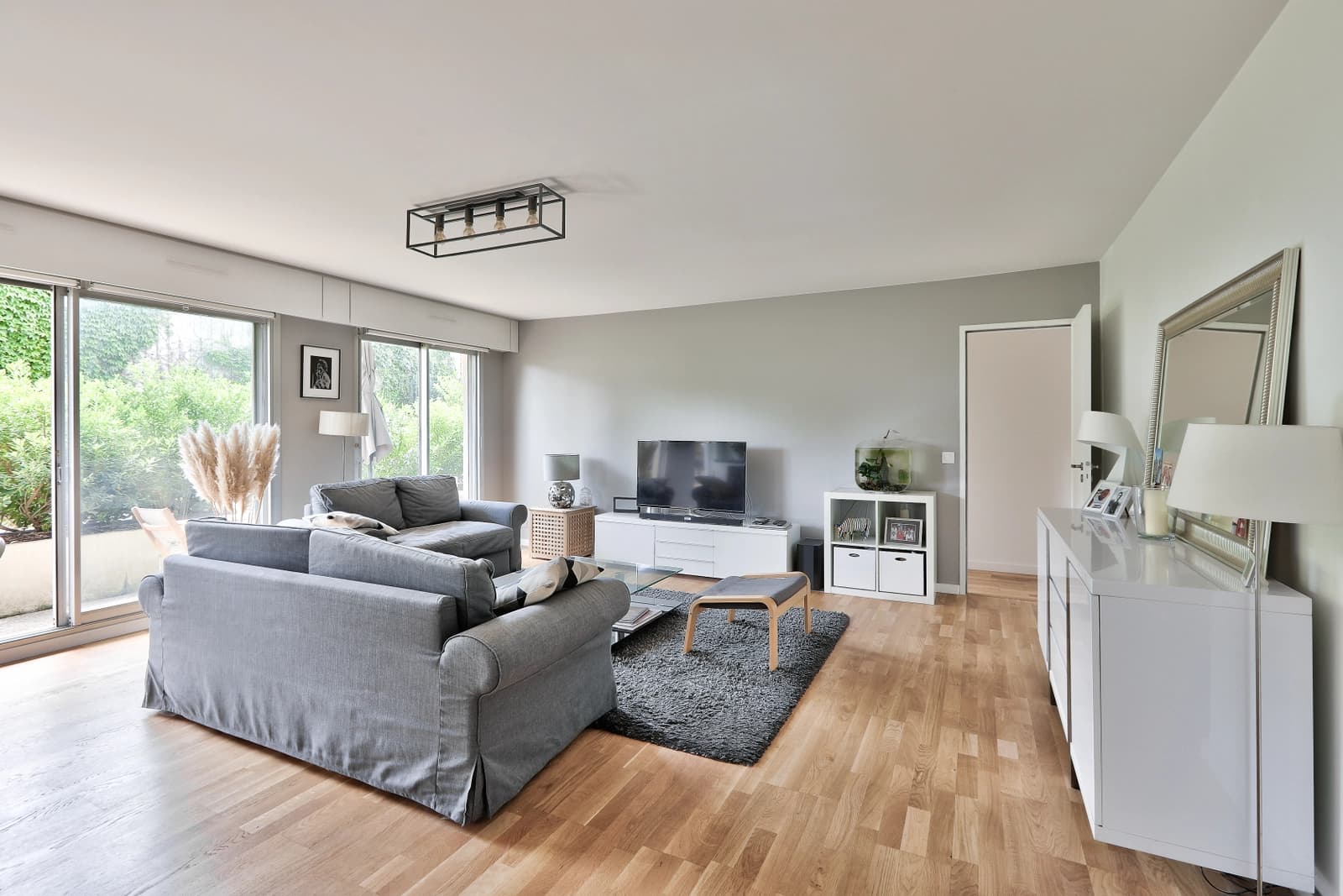 Living room in  Bright/terrace near the Château de Versailles - 1