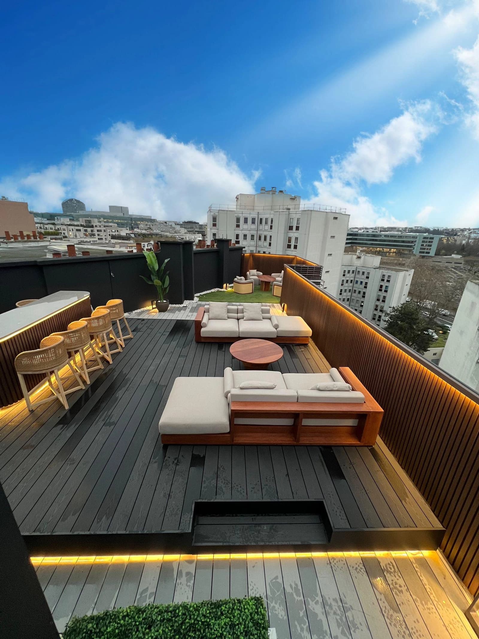 Space The exclusive rooftop with a 360° view of Paris - 3