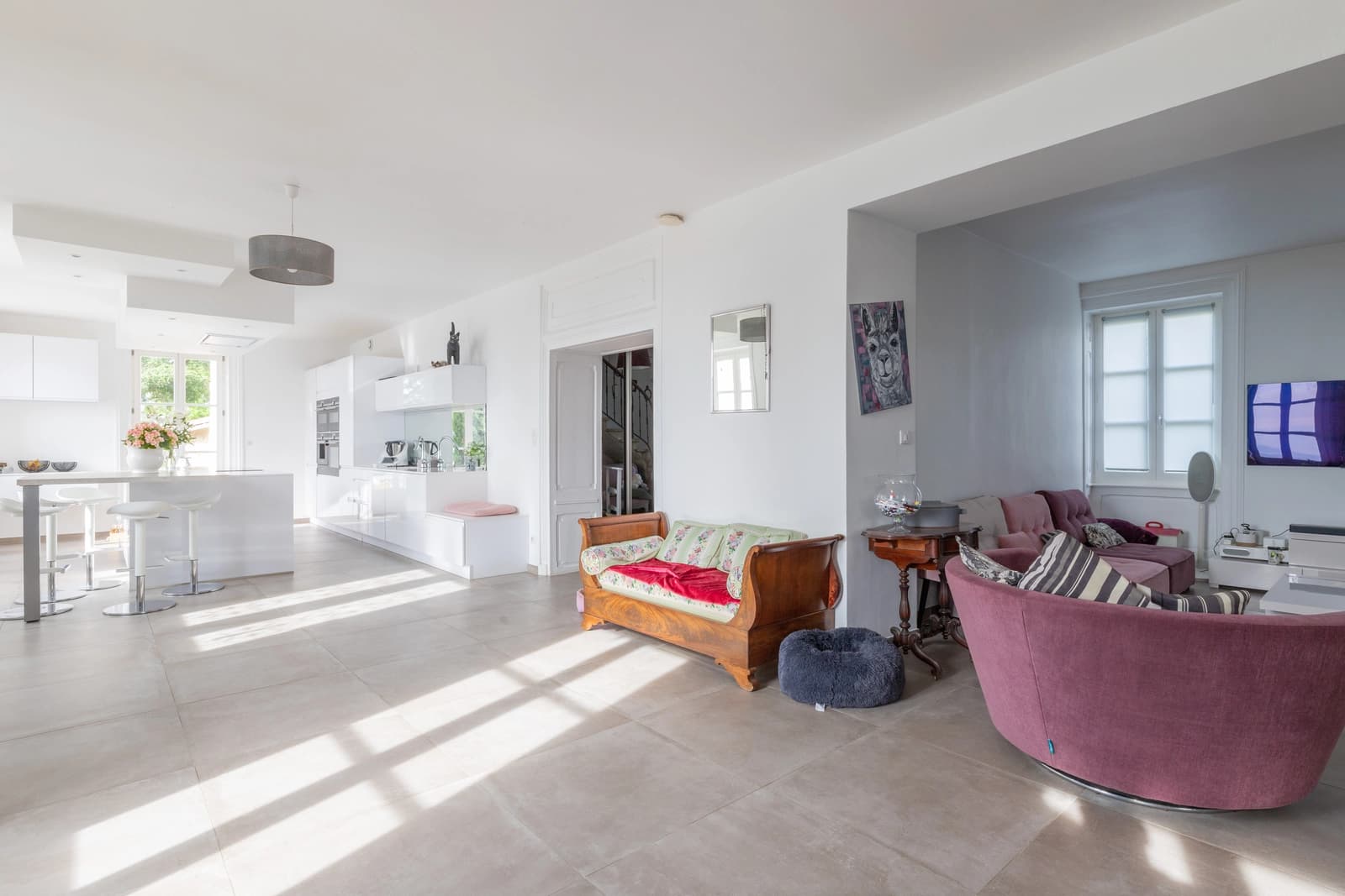 Sala en Encantadora residencia en el corazón de los Monts du Lyonnais - 1