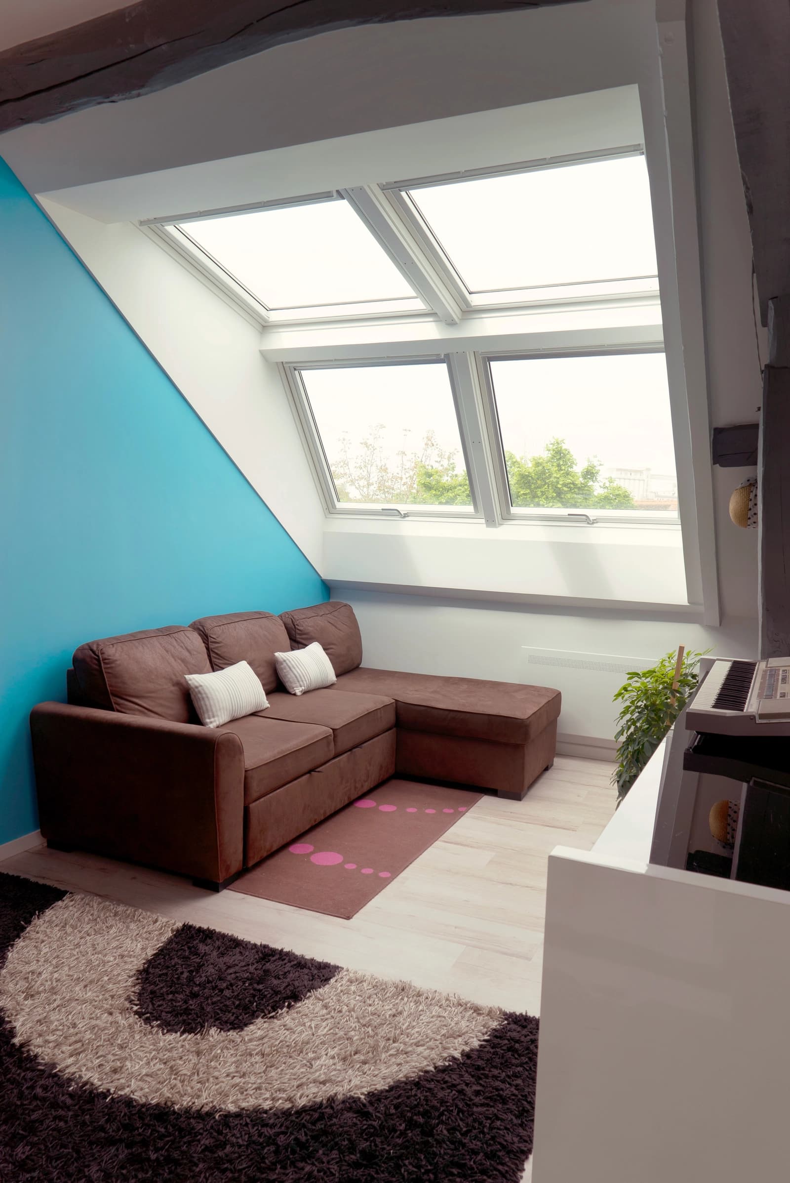 Sala en Apartamento atípico con encanto de los años 20 - 1