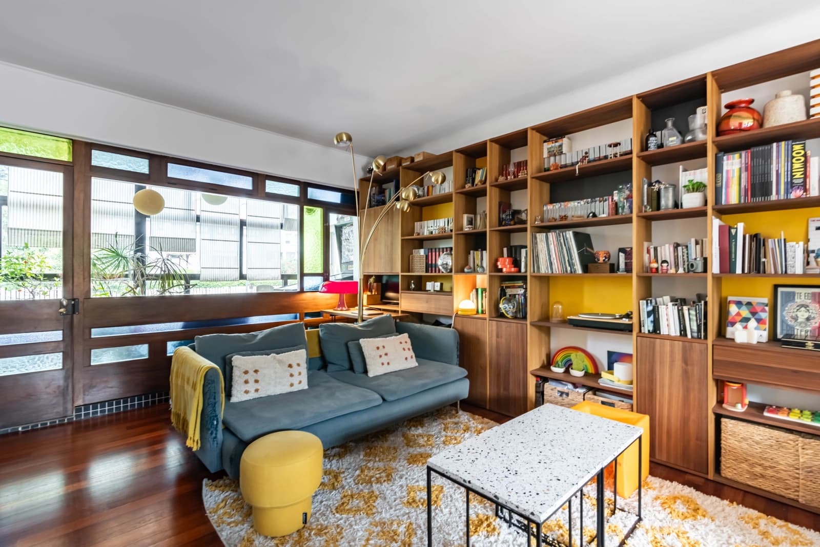 Space Midcentury architect-designed house surrounded by bamboo - 5