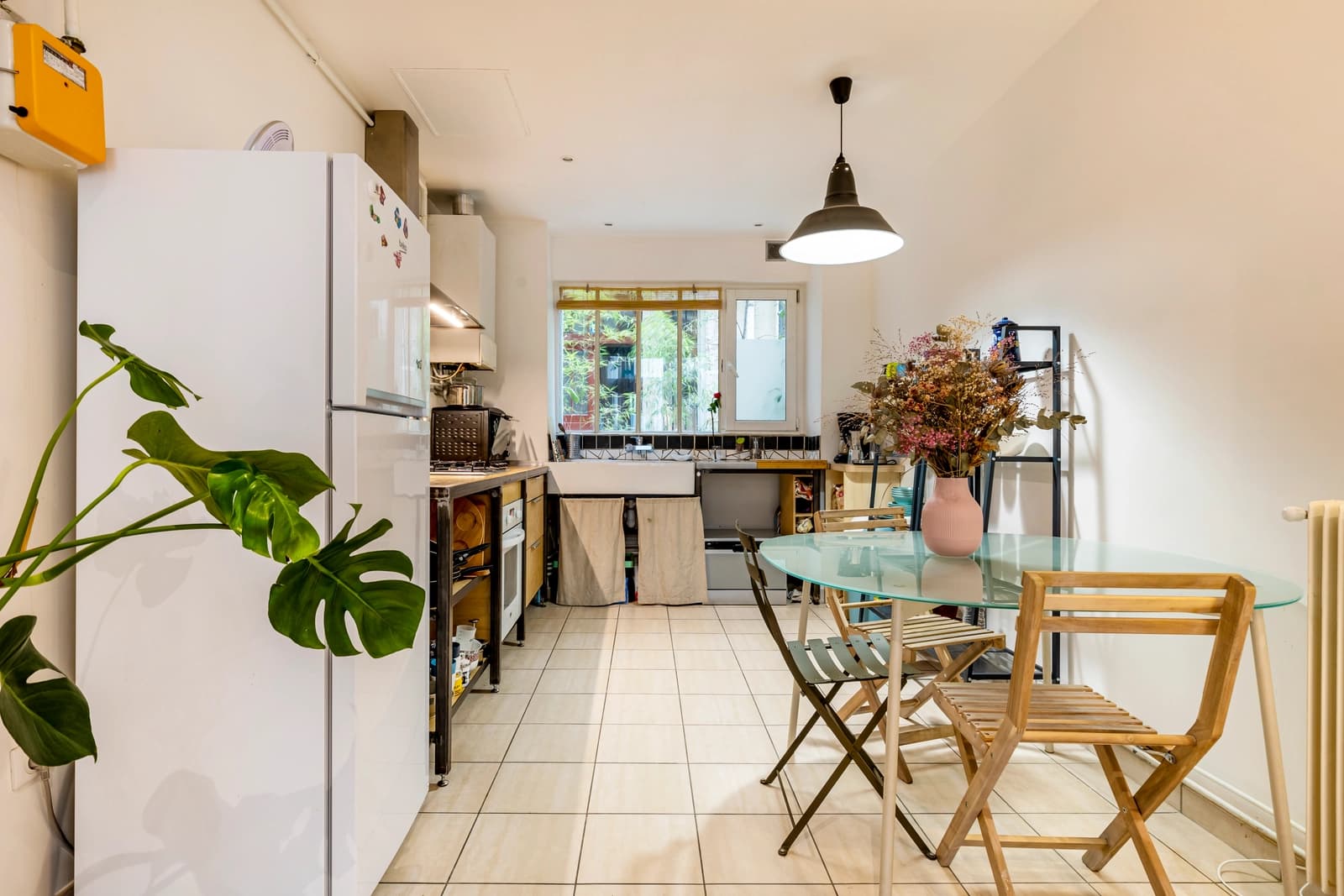 Salle de réunion dans Rez-de-chaussée clair avec un souplex de charme - 1