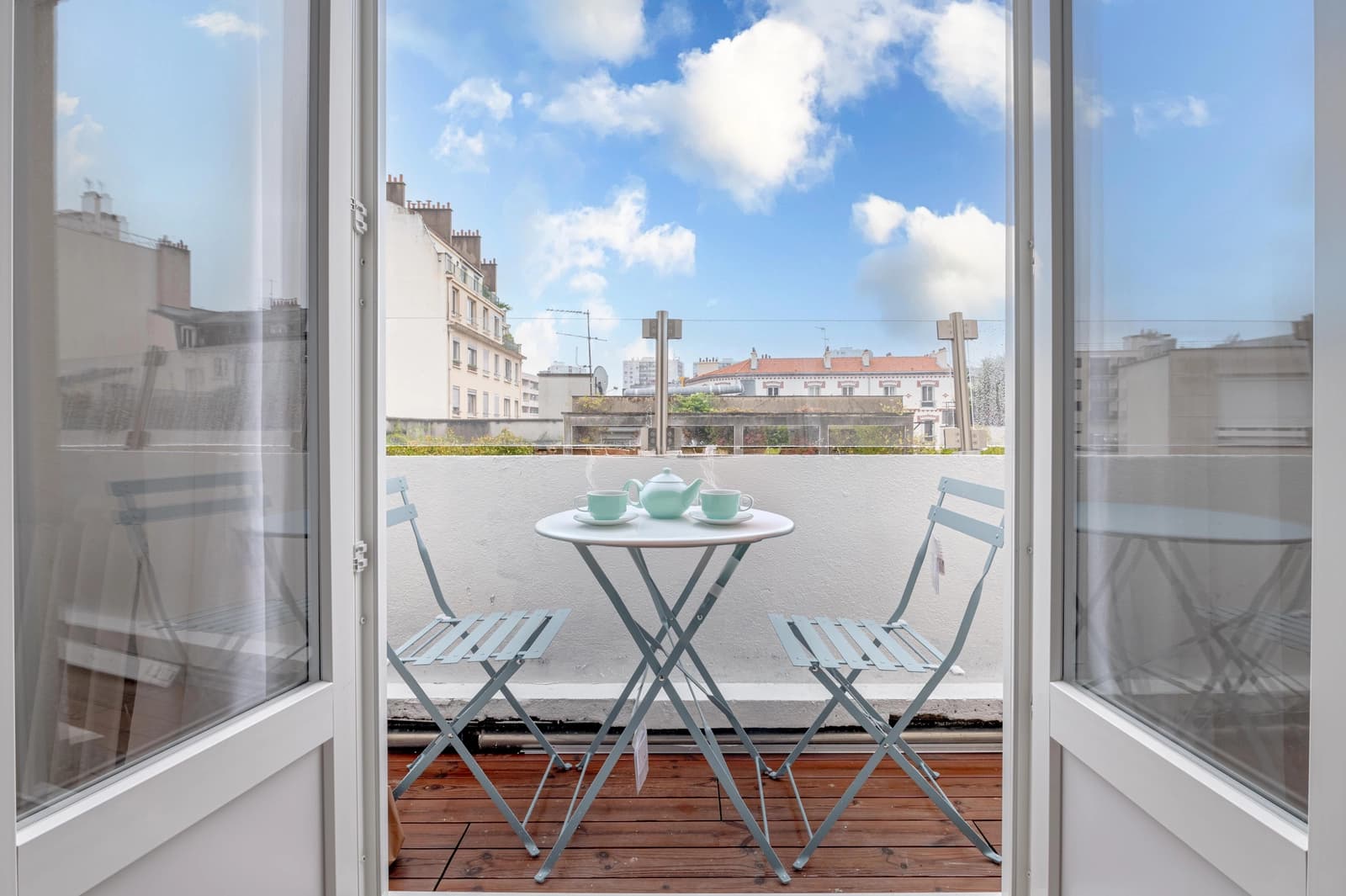 Space Superb 2-room apartment with balcony Paris 15 - 4
