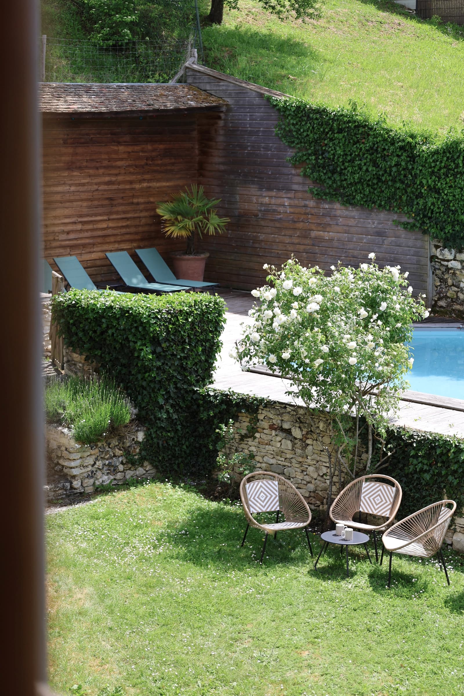 Space Renovated farmhouse, modern charm and comfort, equipped meeting room, swimming pool, 45min from Paris. - 1