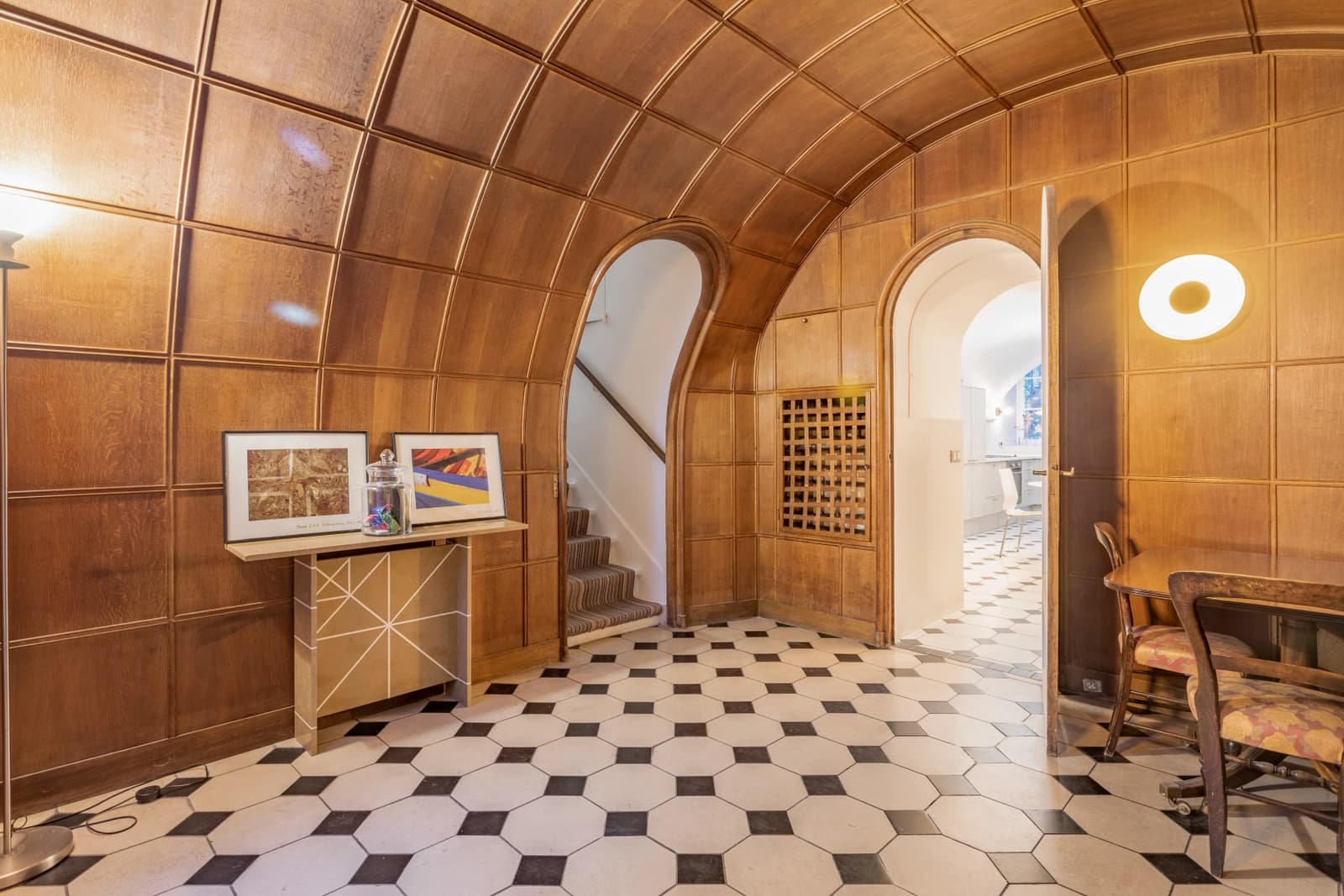 Salle de bain dans Hôtel particulier atypique au charme confidentiel - 1