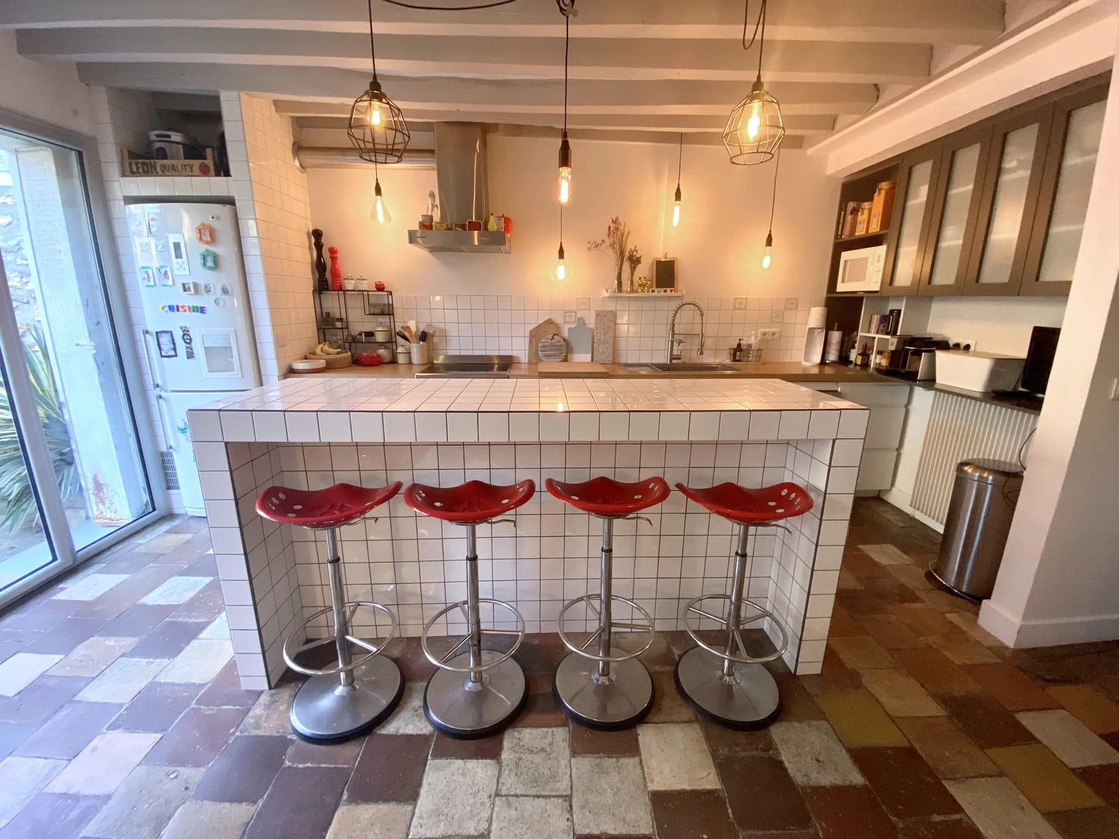Kitchen in Pretty village house - 1