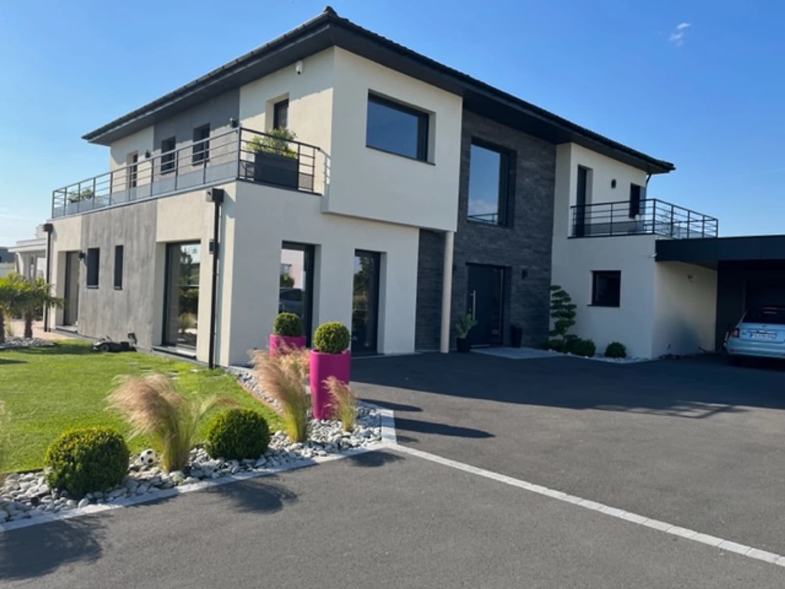 Villa avec piscine privée et accès au golf