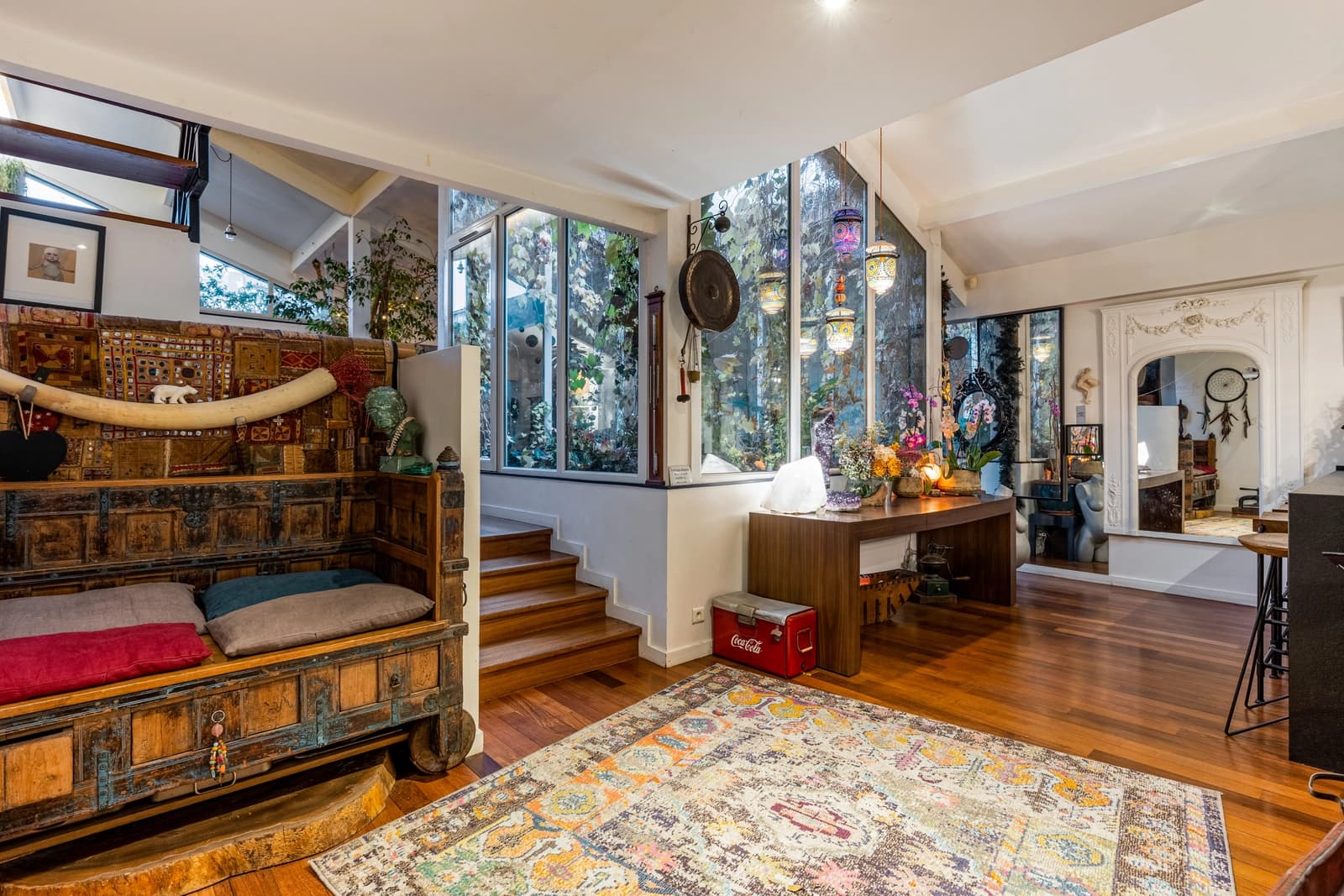 Porte de Montreuil: une maison à l'esprit loft unique