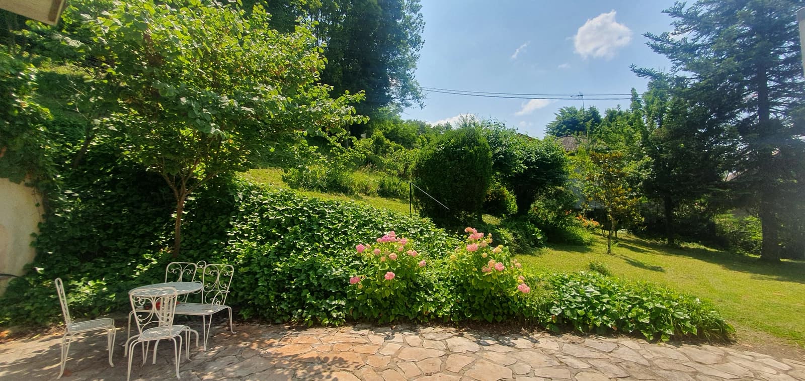 Espace Villa de village au style moderne - 4