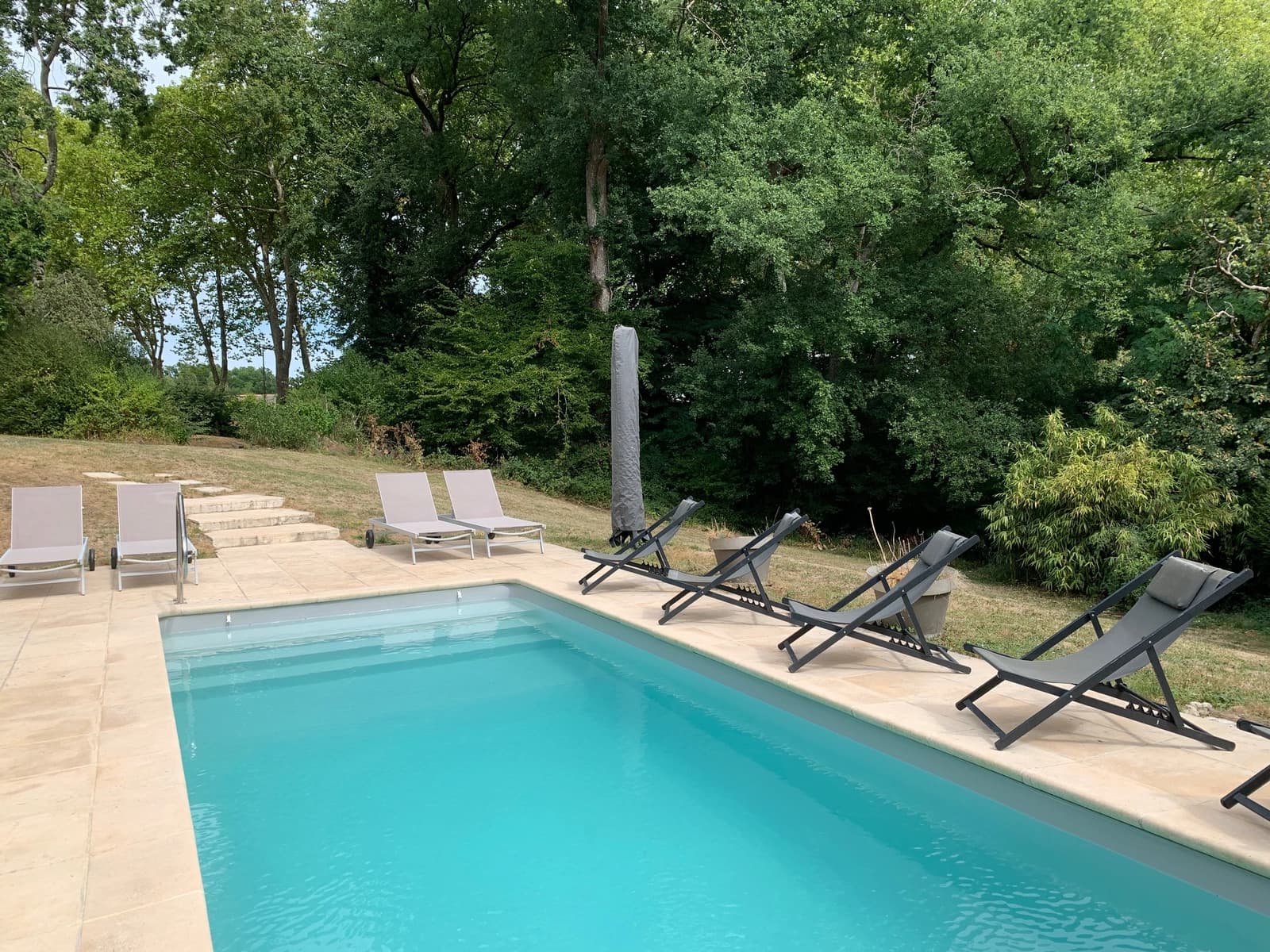 Espace Villa 1900 rénovée ambiance Belle Epoque, 250m2, 1 hectare de jardin - 4