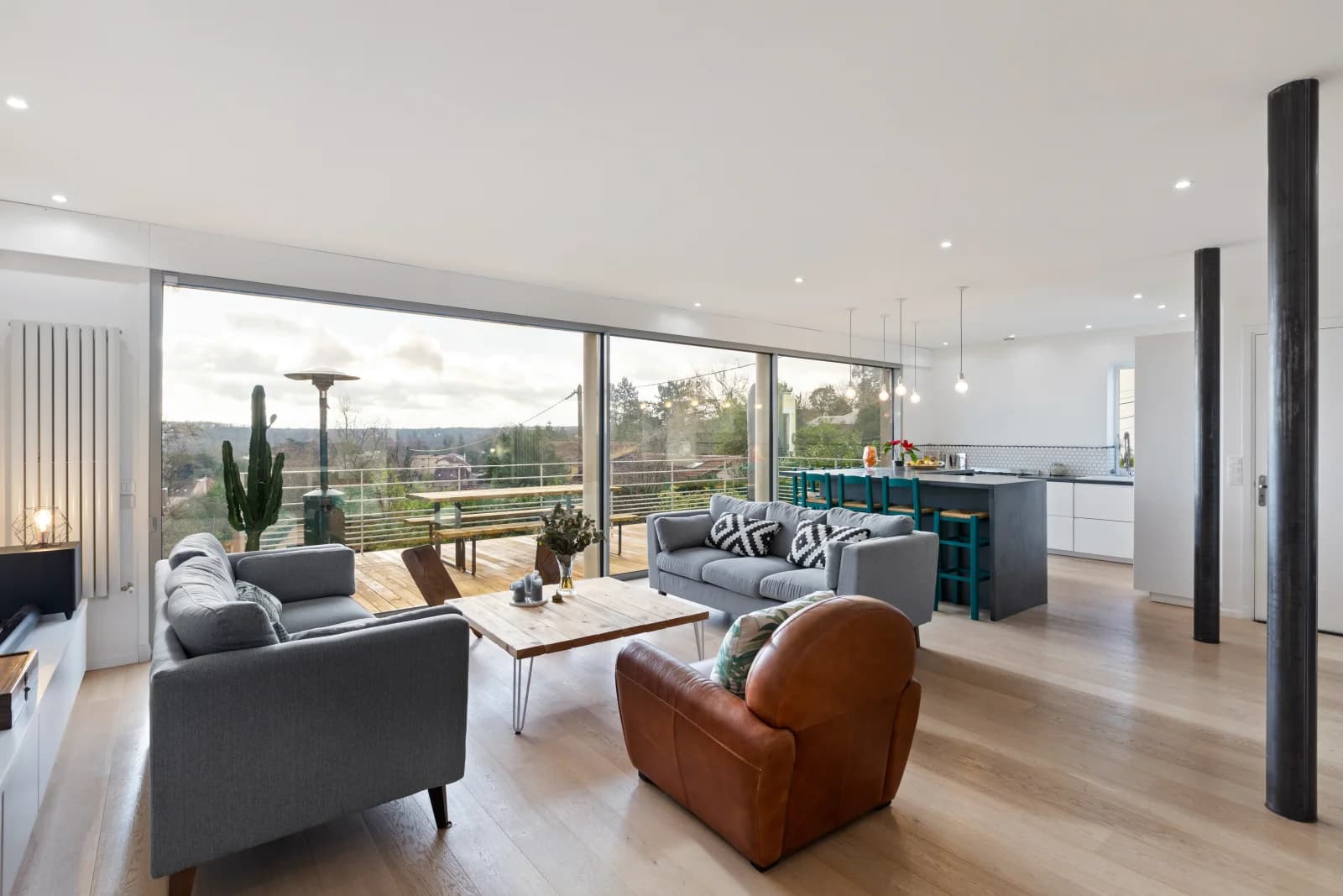 Living room in 100m² of green space to take a step back - 0
