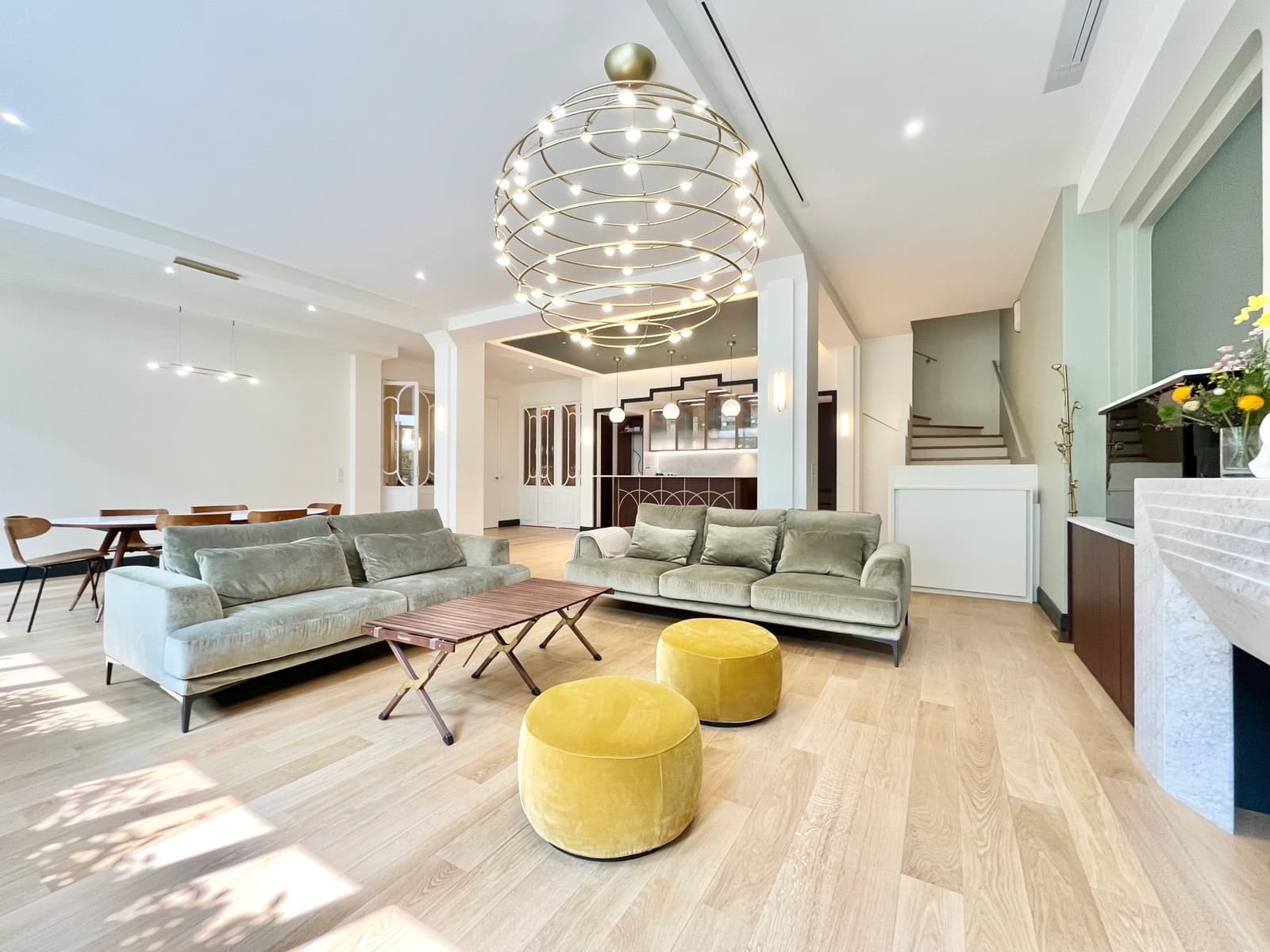 Espace Duplex architecte annee 30 moderne , grande baies vitrées + terrasse 38 m2 plein sud - 1