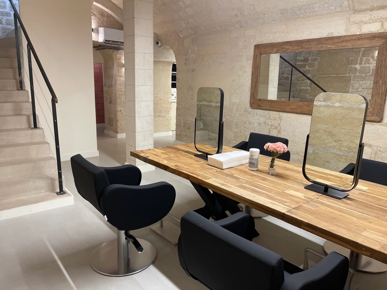 Space Hair salon - 1