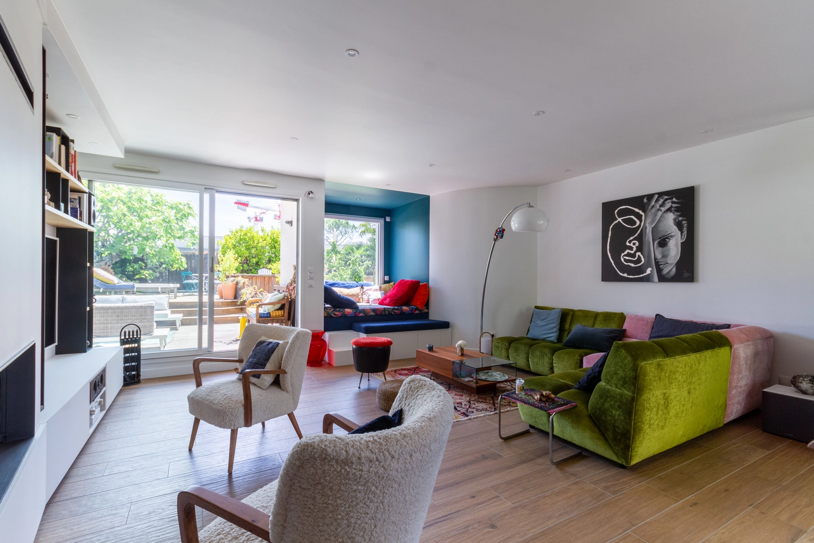 Espace Appartement singulier agrémenté d'une belle terrasse - 4